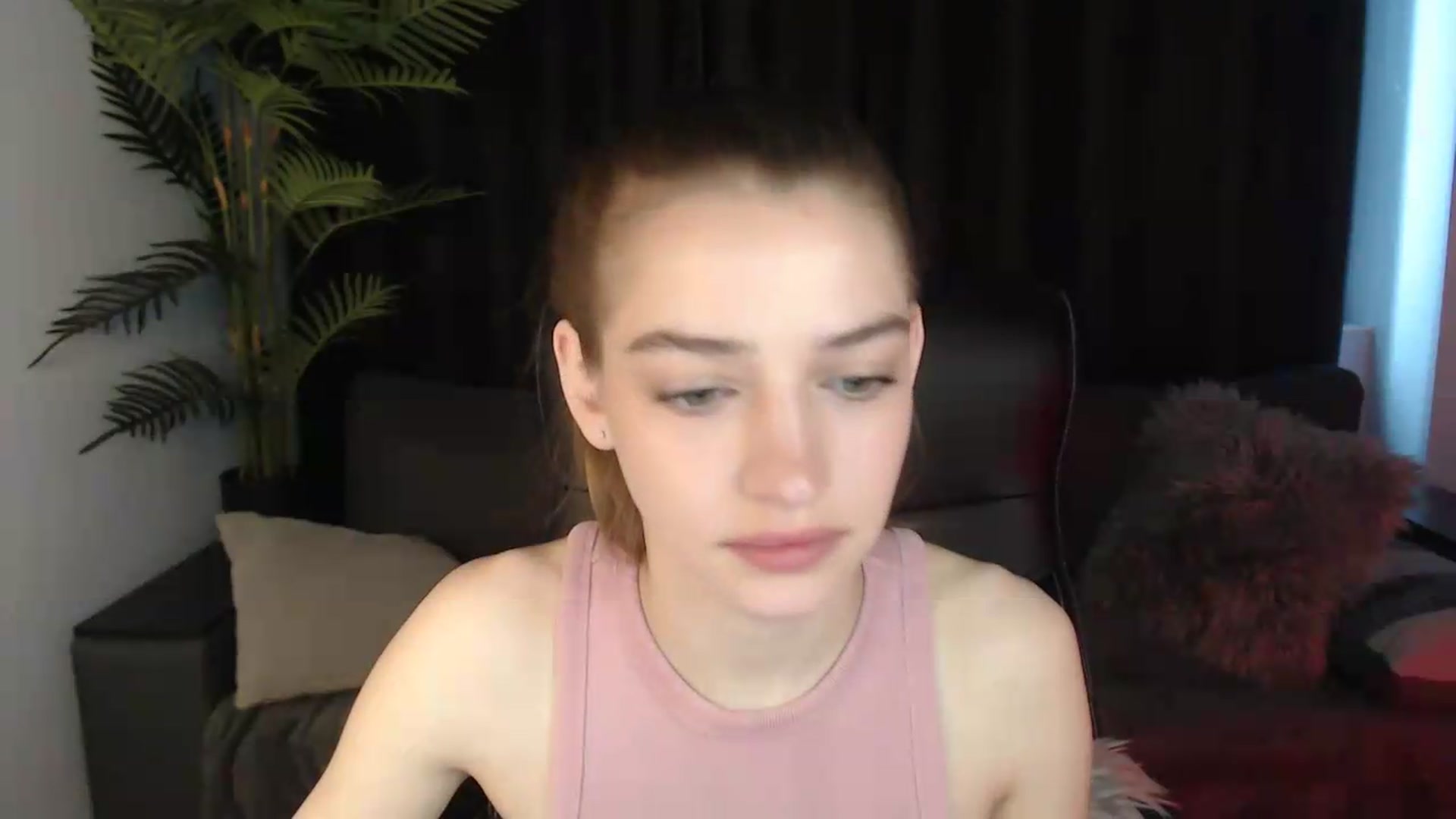 Gallery image thumbnail from LaraMinx's myfreecams stream on, 05/10/2026, 09:50 image 13 of 20