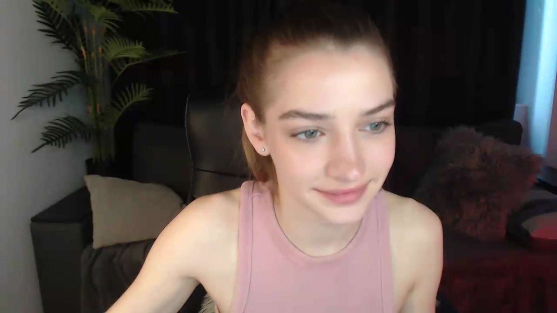 Gallery image thumbnail from LaraMinx's myfreecams stream on, 05/10/2026, 09:50 image 3 of 20