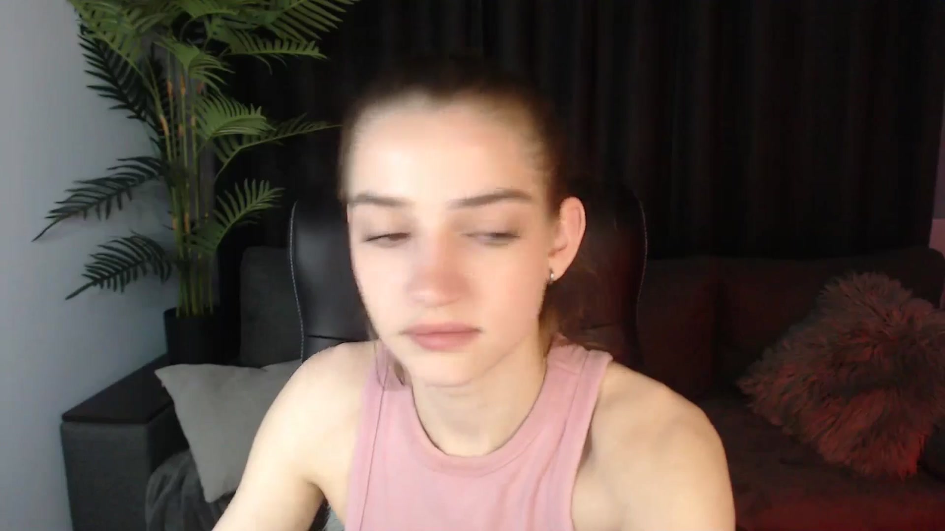 Gallery image thumbnail from LaraMinx's myfreecams stream on, 05/10/2026, 14:05 image 10 of 20