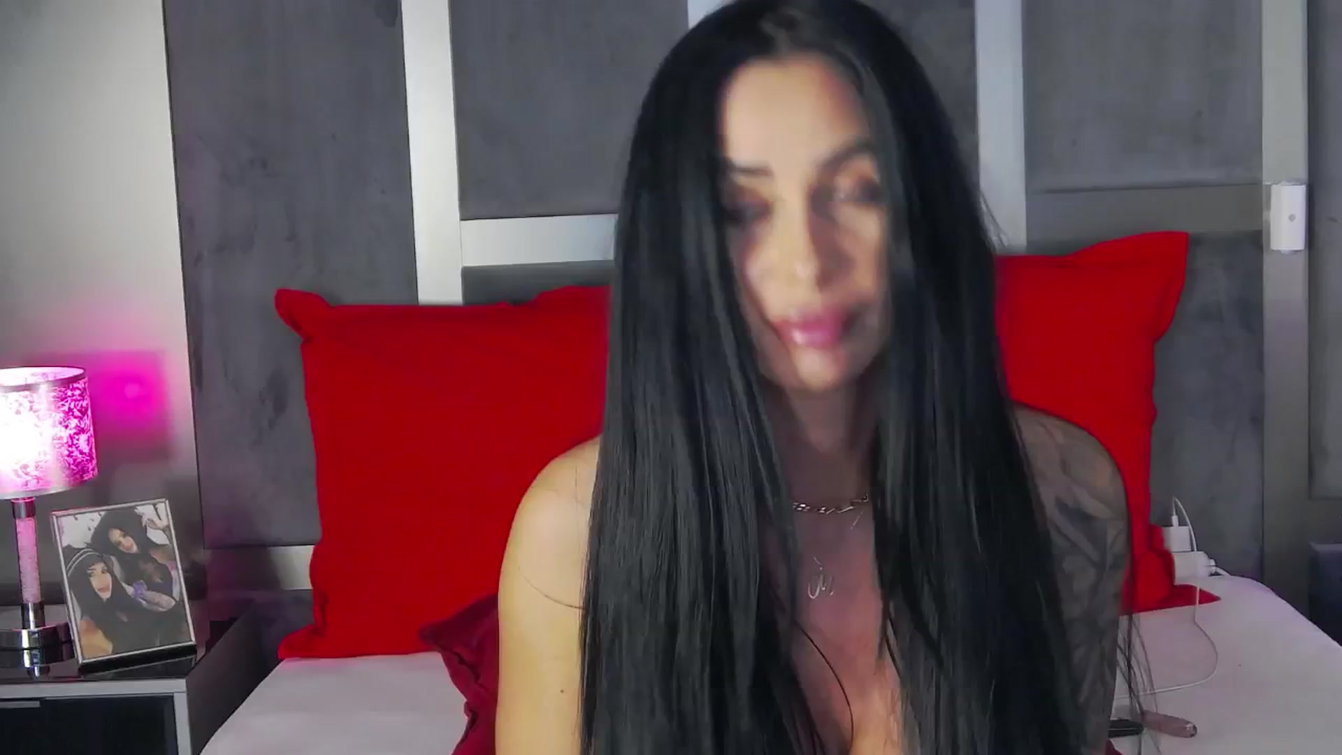 Gallery image thumbnail from LaraVoss's myfreecams stream on, 04/05/2025, 20:20 image 14 of 20