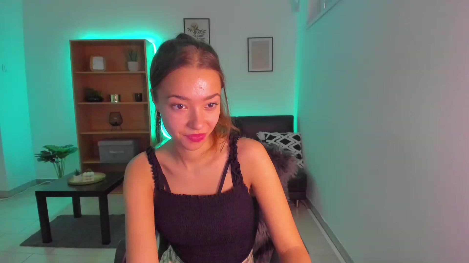 Gallery image thumbnail from Lara_lust18's myfreecams stream on, 02/18/2023, 11:47 image 8 of 20