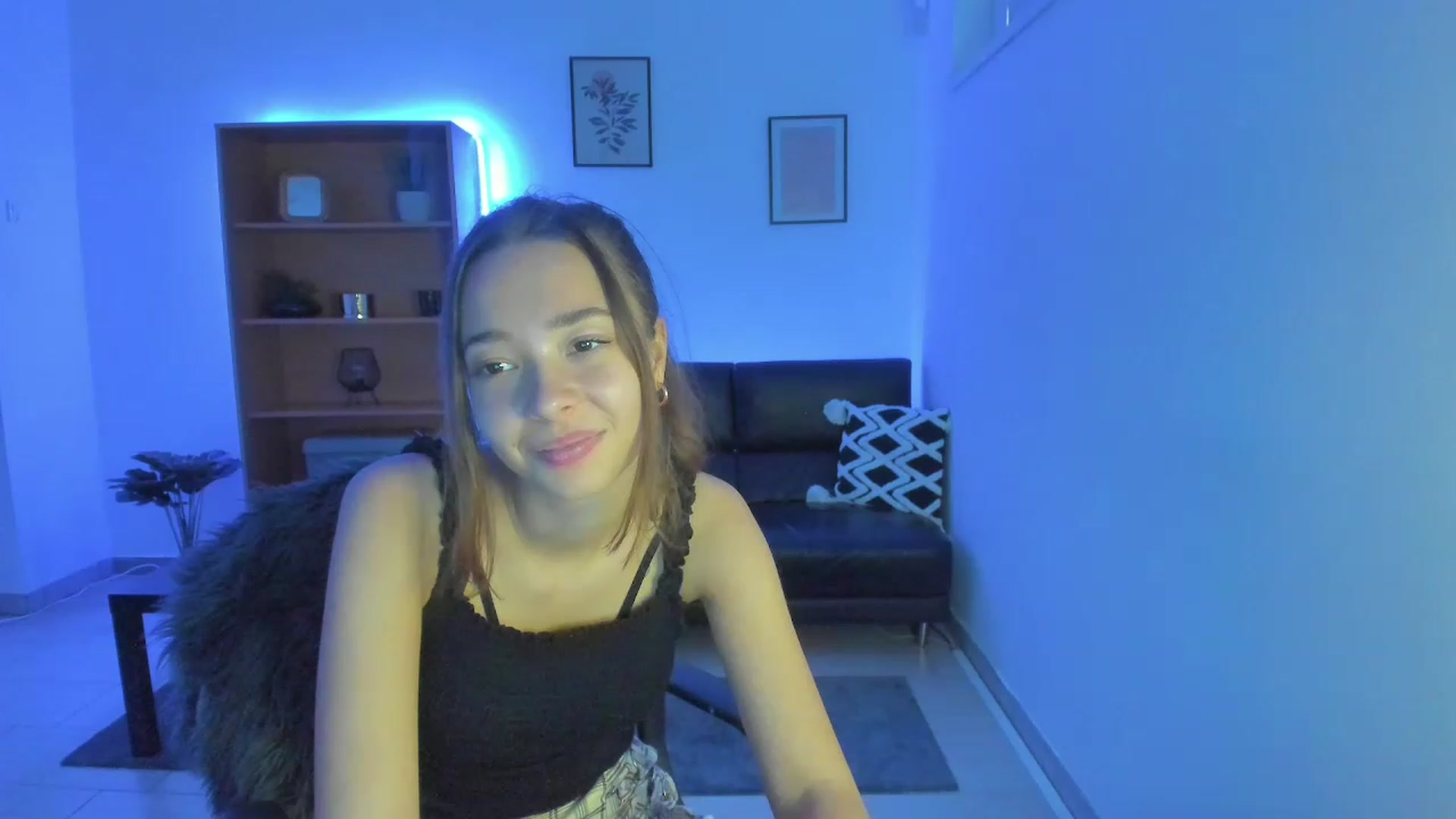 Gallery image thumbnail from Lara_lust18's myfreecams stream on, 02/18/2023, 13:18 image 15 of 20