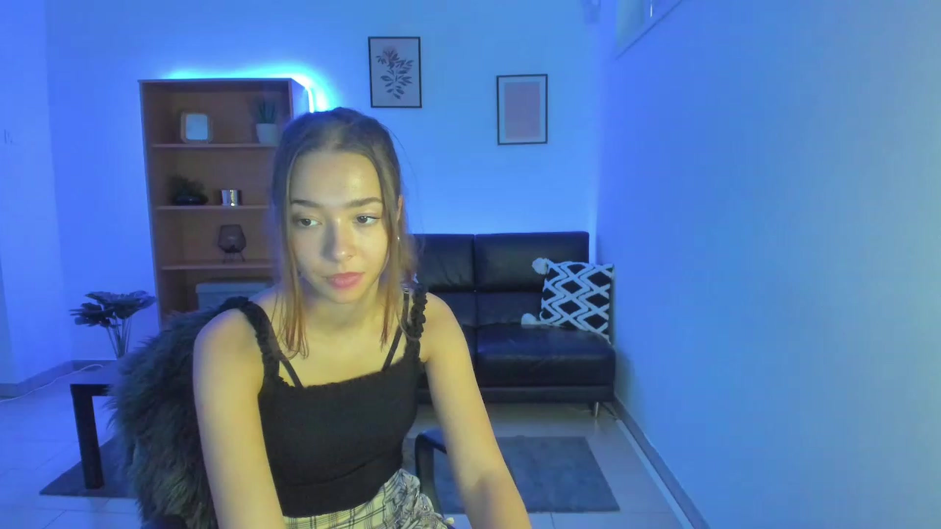 Gallery image thumbnail from Lara_lust18's myfreecams stream on, 02/18/2023, 13:18 image 9 of 20