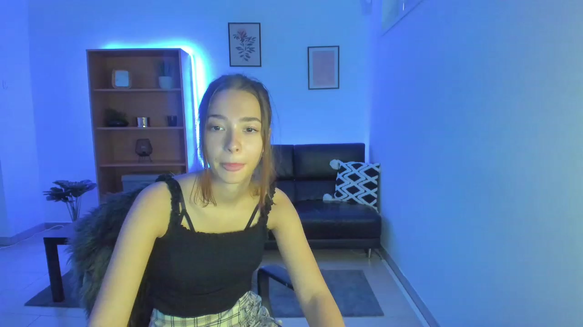 Gallery image thumbnail from Lara_lust18's myfreecams stream on, 02/18/2023, 13:18 image 10 of 20