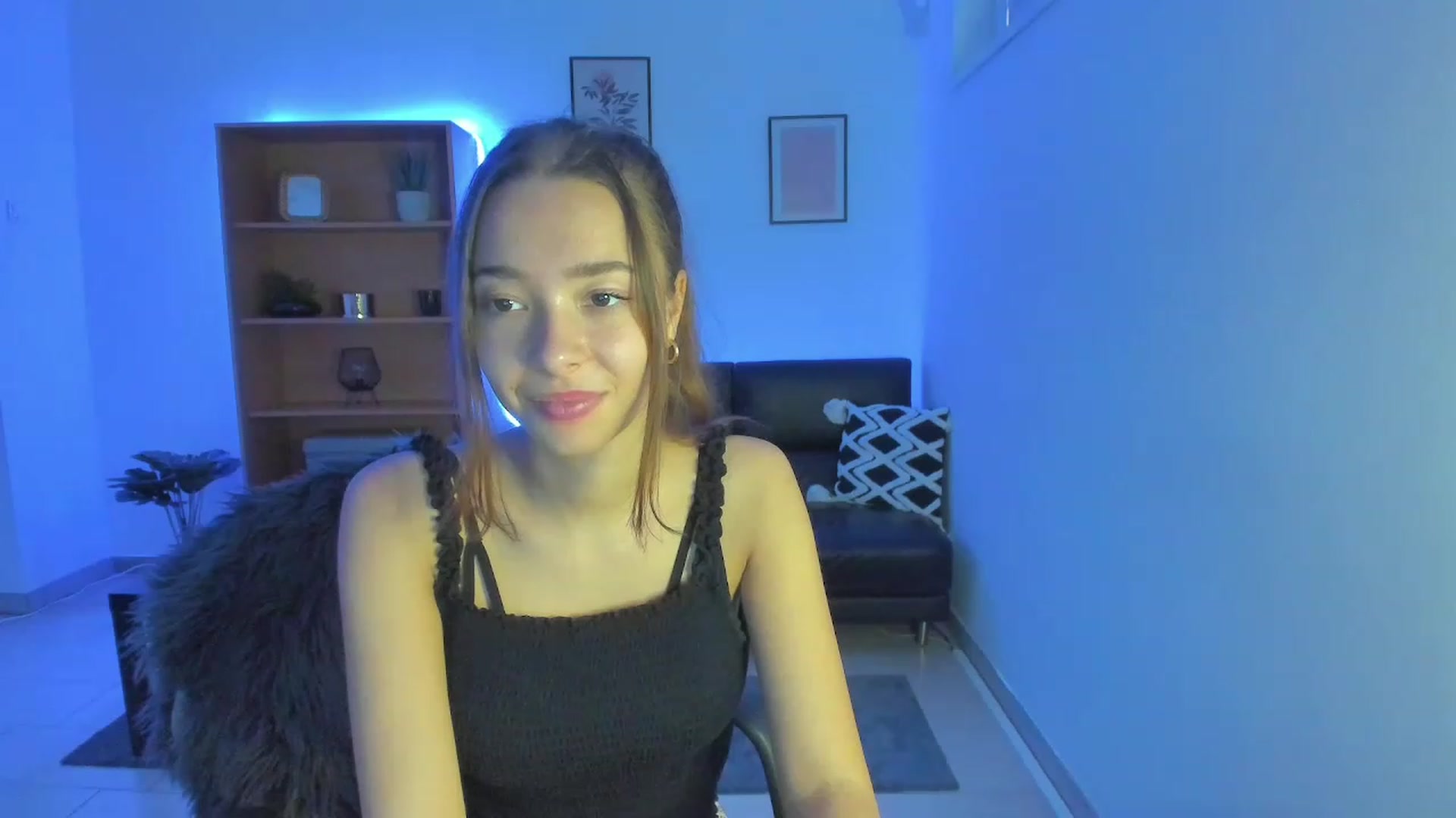 Gallery image thumbnail from Lara_lust18's myfreecams stream on, 02/18/2023, 13:18 image 2 of 20