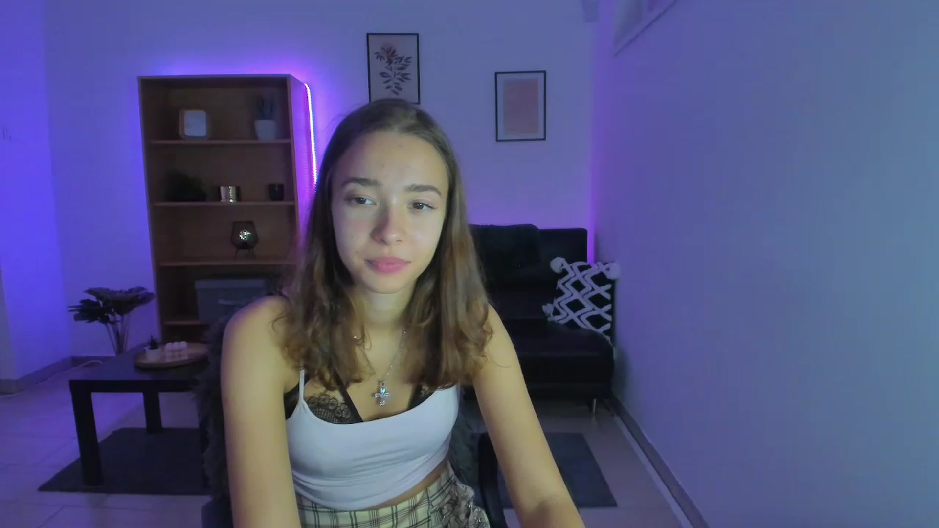 Gallery image thumbnail from Lara_lust18's myfreecams stream on, 02/22/2023, 20:53 image 20 of 20