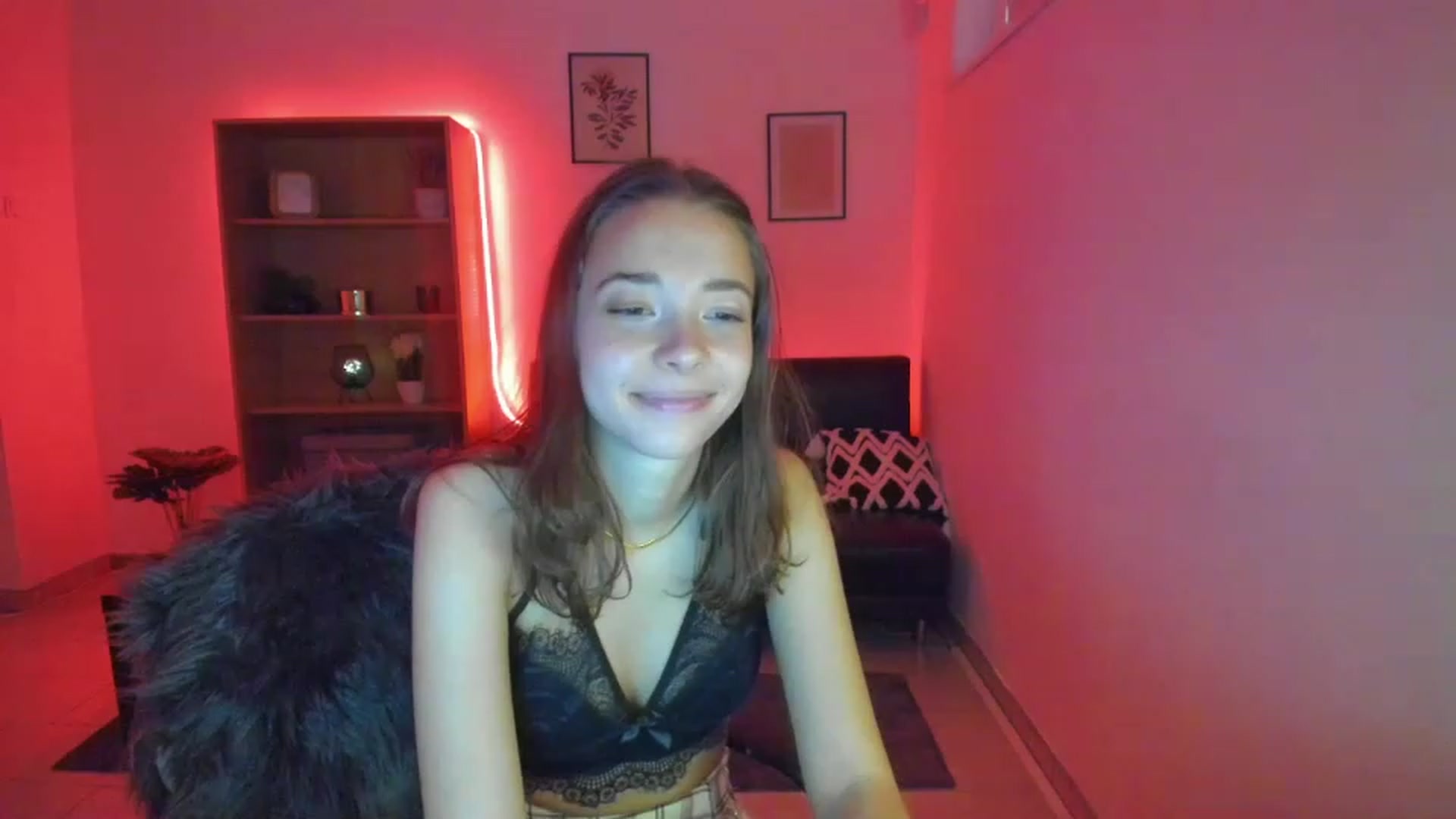 Gallery image thumbnail from Lara_lust18's myfreecams stream on, 02/25/2023, 10:25 image 13 of 20