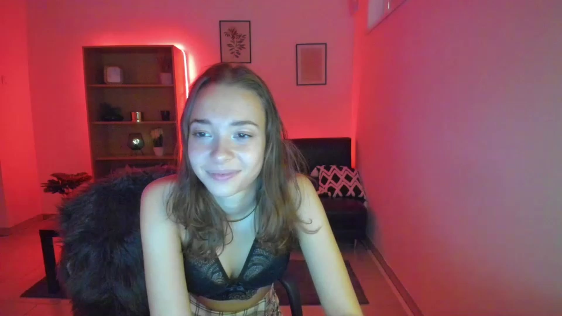 Gallery image thumbnail from Lara_lust18's myfreecams stream on, 02/25/2023, 10:25 image 6 of 20
