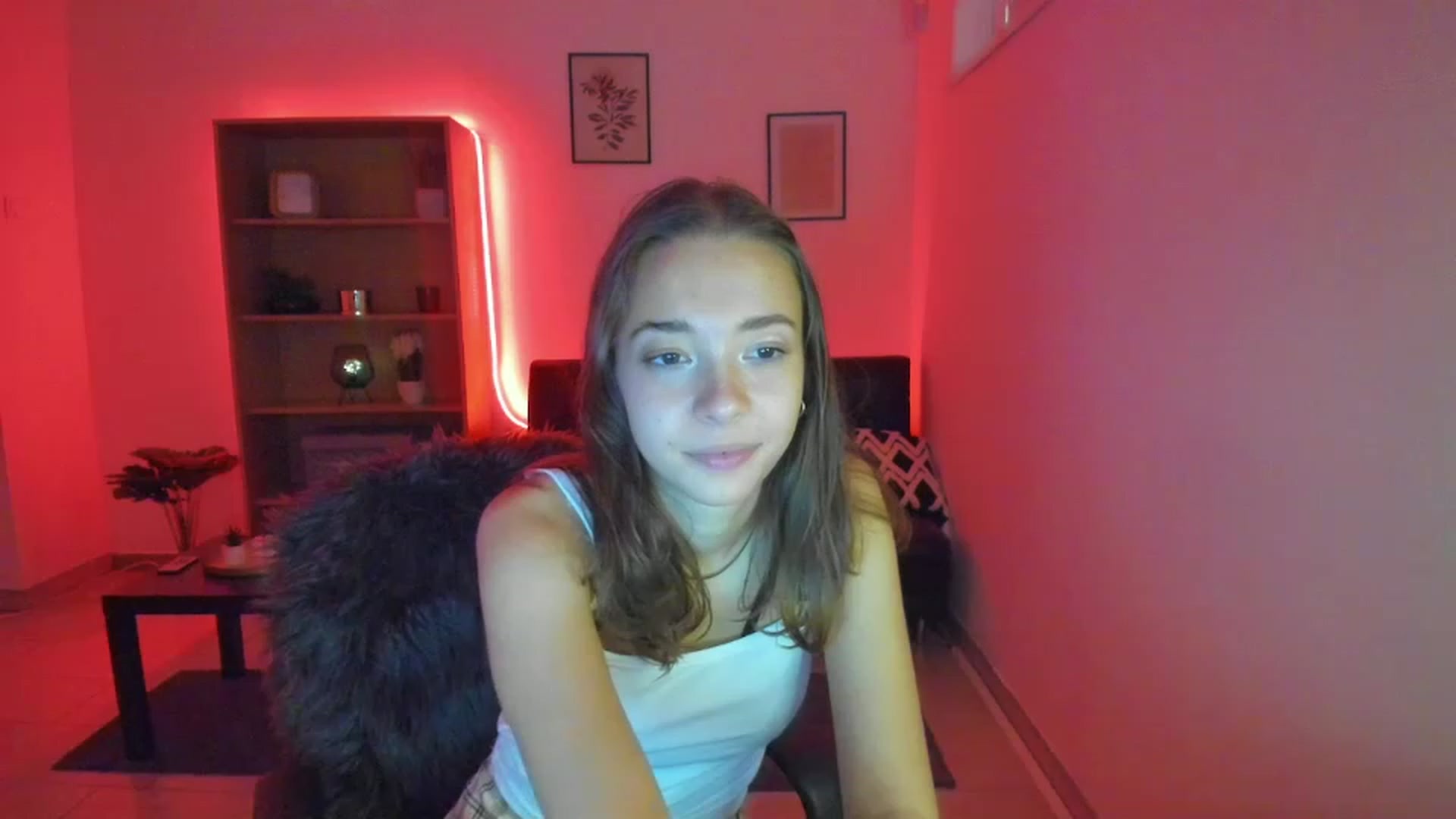 Gallery image thumbnail from Lara_lust18's myfreecams stream on, 02/25/2023, 10:25 image 3 of 20