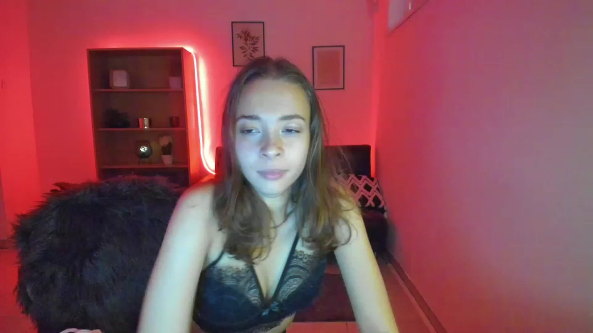 Gallery image thumbnail from Lara_lust18's myfreecams stream on, 02/25/2023, 10:25 image 5 of 20