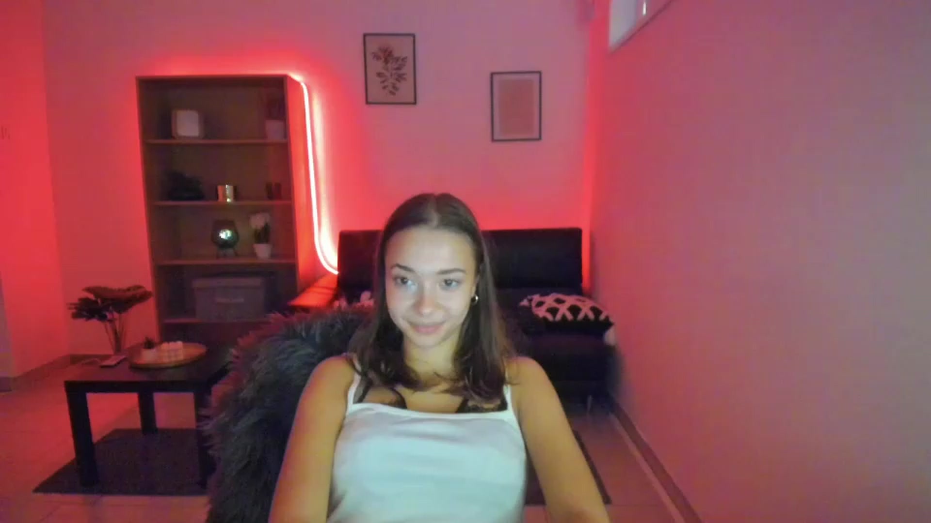 Gallery image thumbnail from Lara_lust18's myfreecams stream on, 02/25/2023, 12:02 image 18 of 20