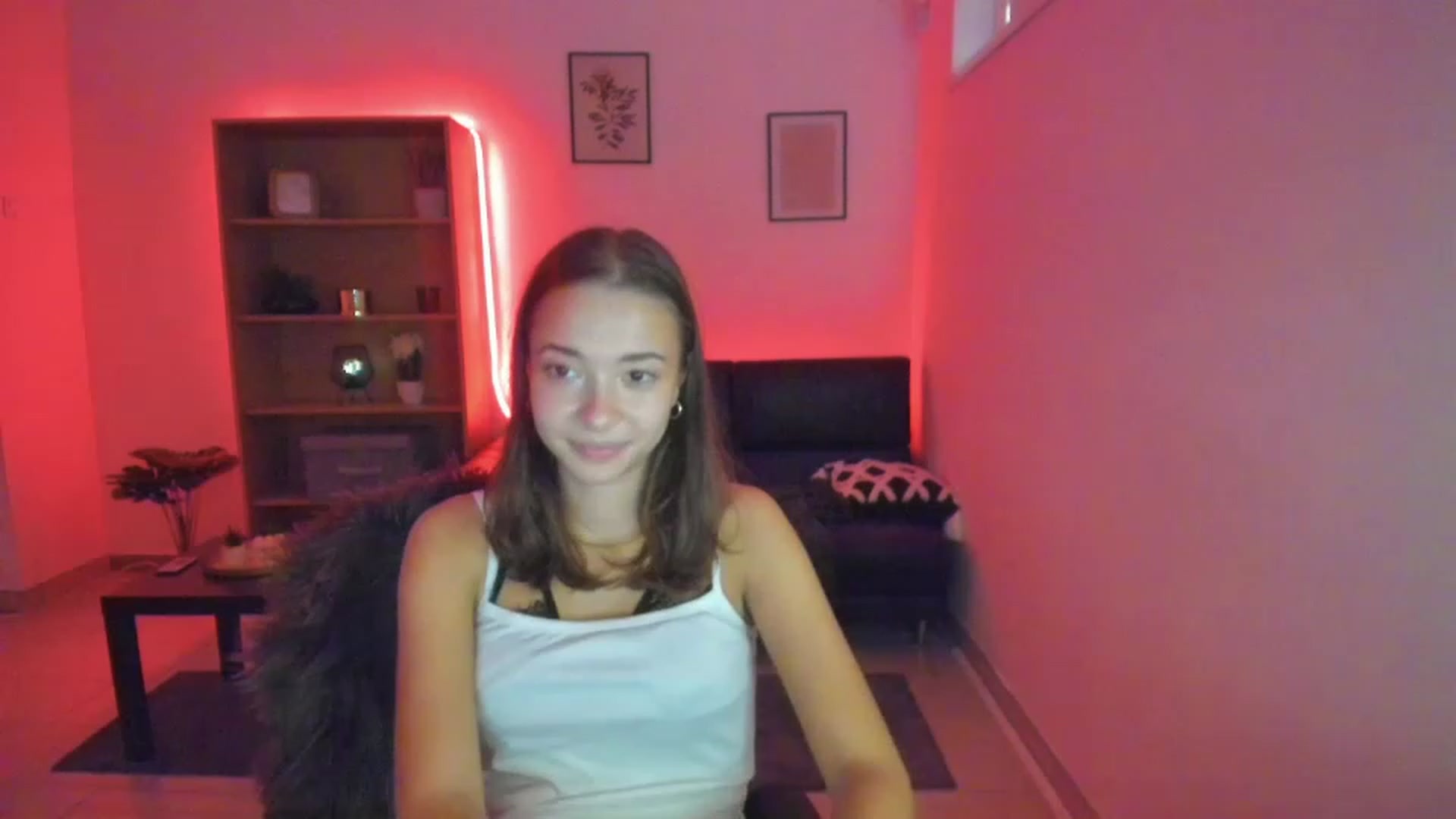 Gallery image thumbnail from Lara_lust18's myfreecams stream on, 02/25/2023, 12:02 image 17 of 20