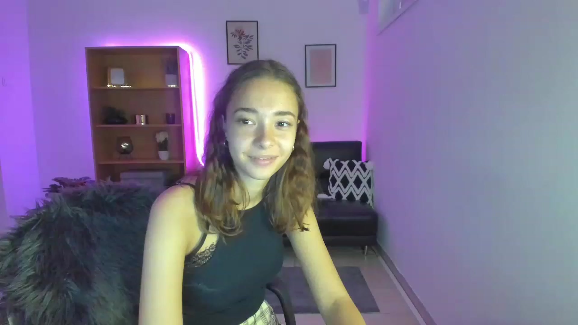 Gallery image thumbnail from Lara_lust18's myfreecams stream on, 02/28/2023, 11:28 image 14 of 20