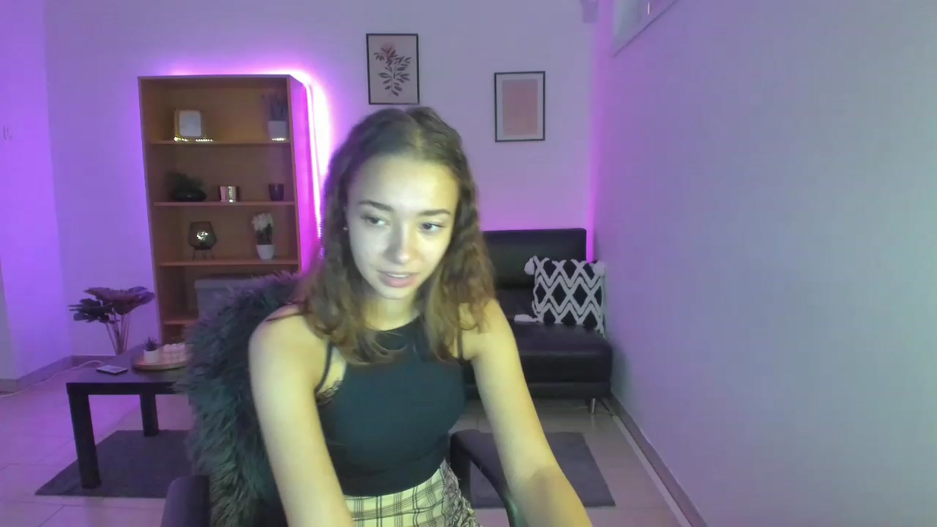 Gallery image thumbnail from Lara_lust18's myfreecams stream on, 02/28/2023, 11:28 image 11 of 20