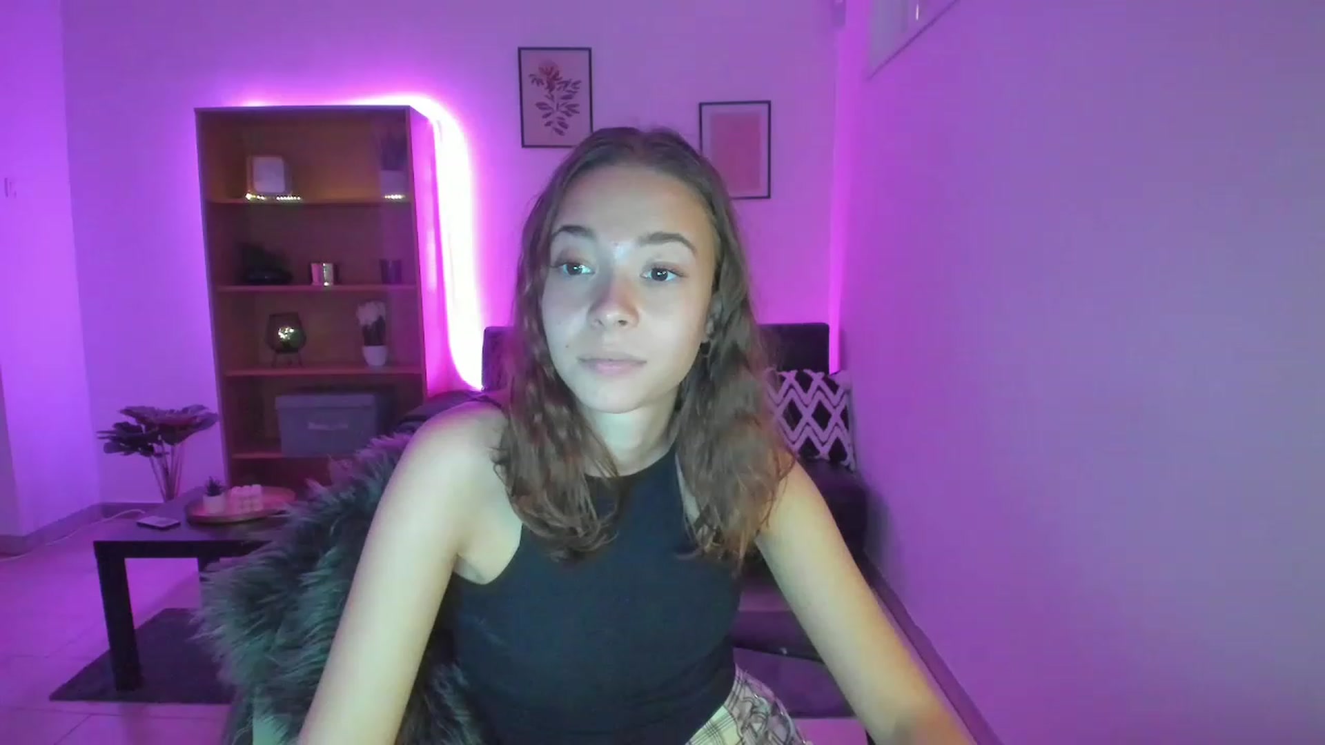 Gallery image thumbnail from Lara_lust18's myfreecams stream on, 02/28/2023, 12:31 image 17 of 20