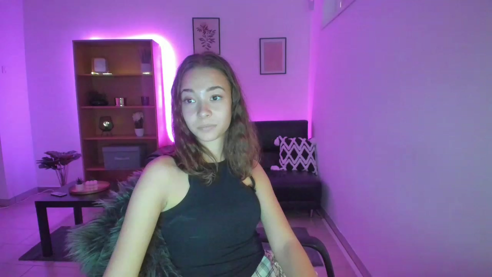 Gallery image thumbnail from Lara_lust18's myfreecams stream on, 02/28/2023, 12:31 image 18 of 20