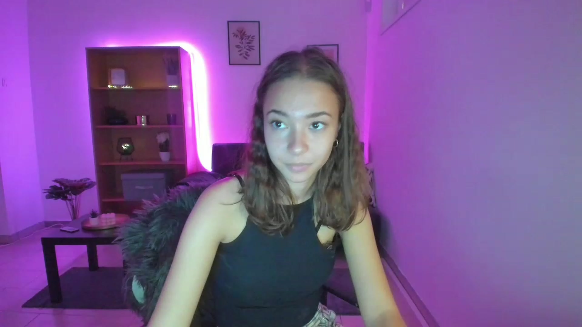 Gallery image thumbnail from Lara_lust18's myfreecams stream on, 02/28/2023, 12:31 image 13 of 20