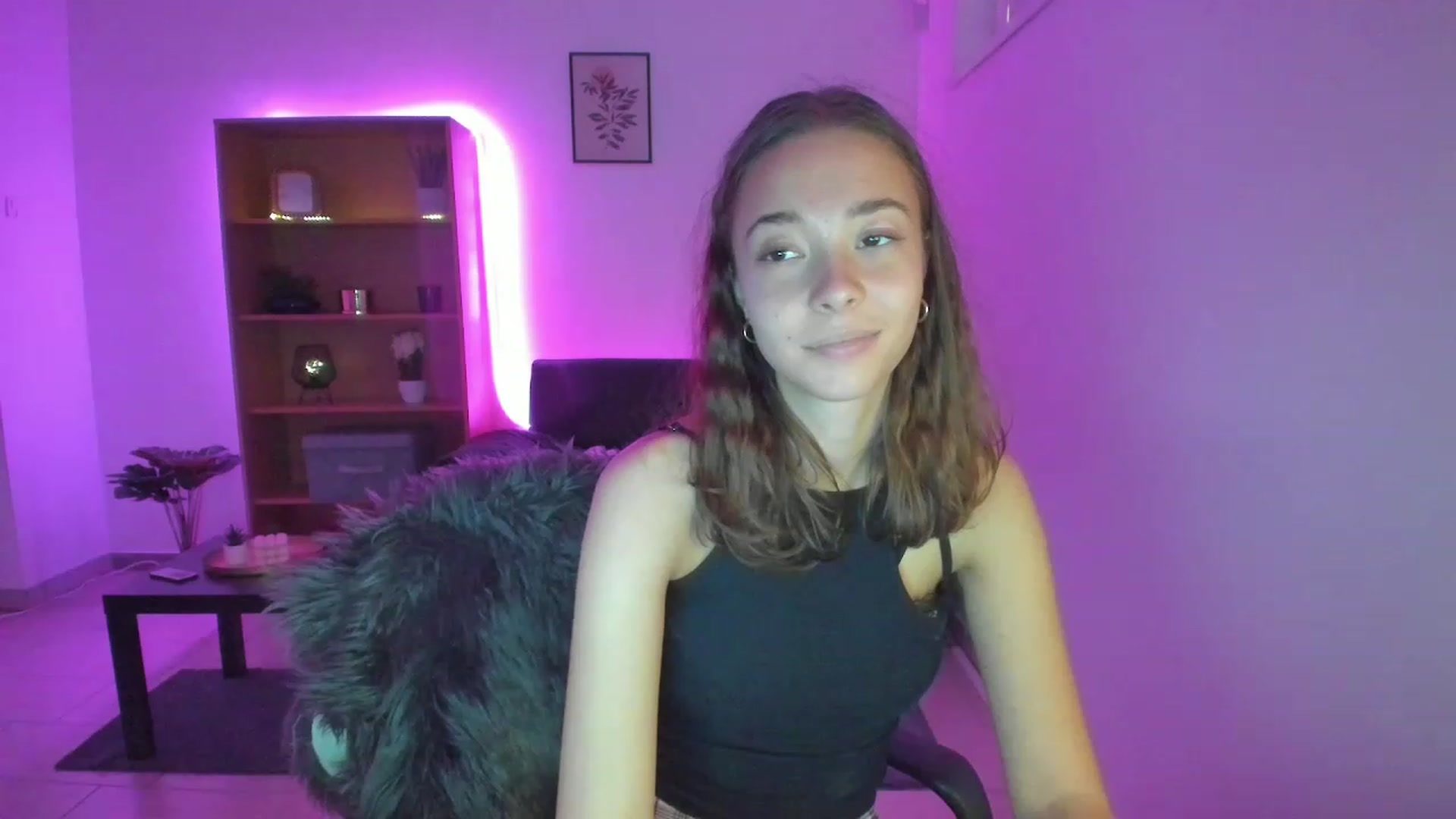 Gallery image thumbnail from Lara_lust18's myfreecams stream on, 02/28/2023, 12:31 image 15 of 20