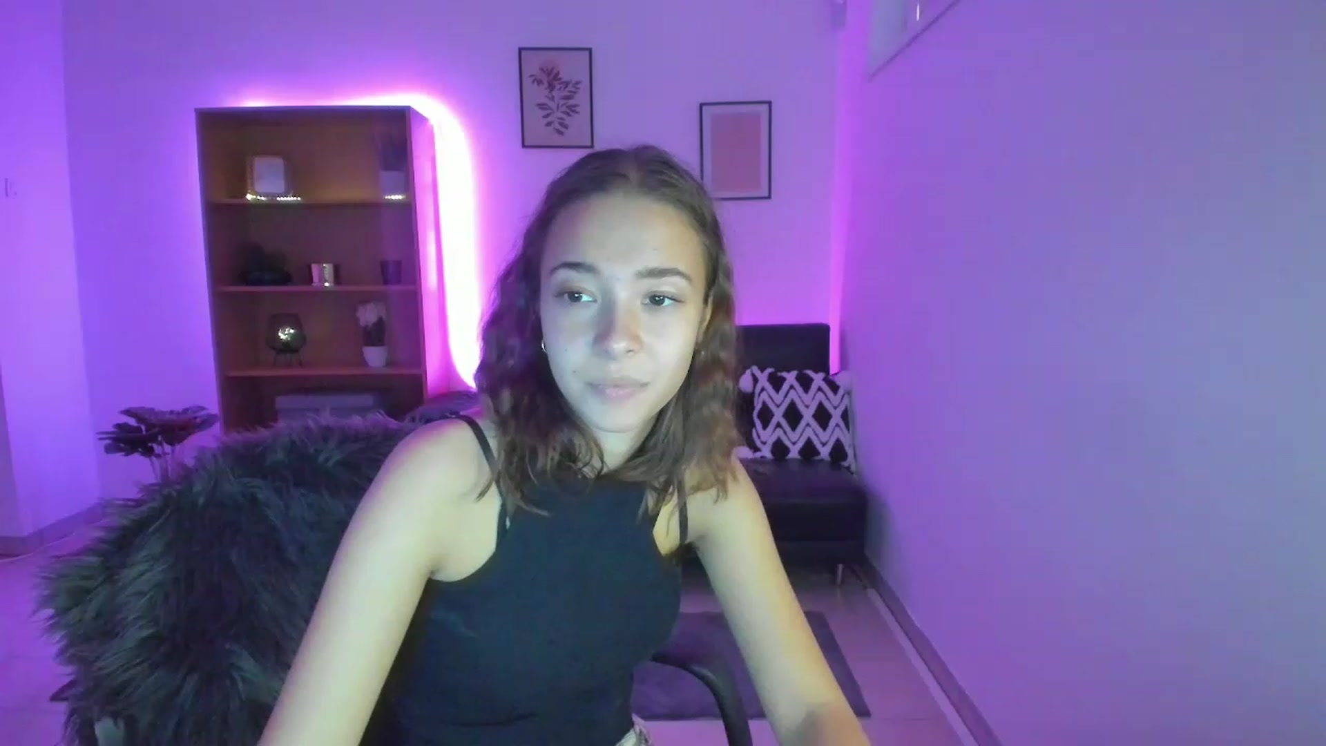 Gallery image thumbnail from Lara_lust18's myfreecams stream on, 02/28/2023, 12:31 image 1 of 20