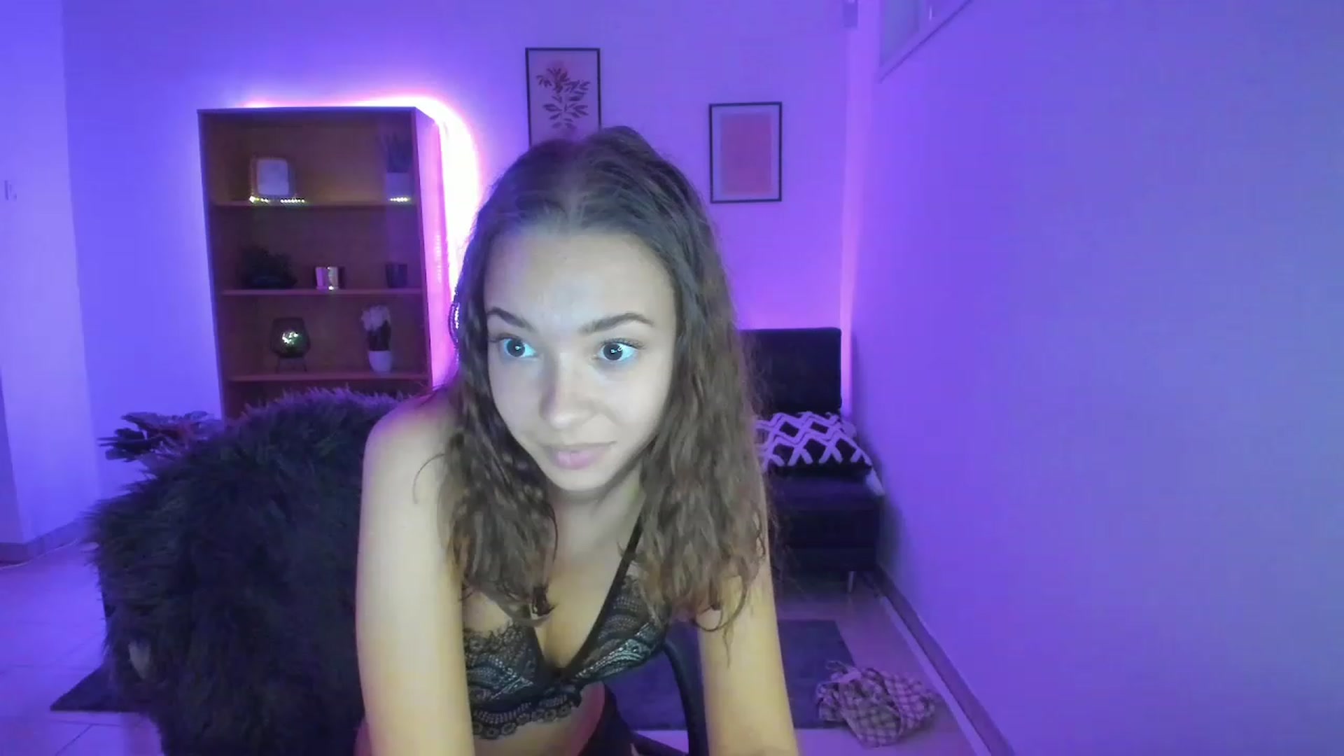 Gallery image thumbnail from Lara_lust18's myfreecams stream on, 02/28/2023, 14:02 image 19 of 20