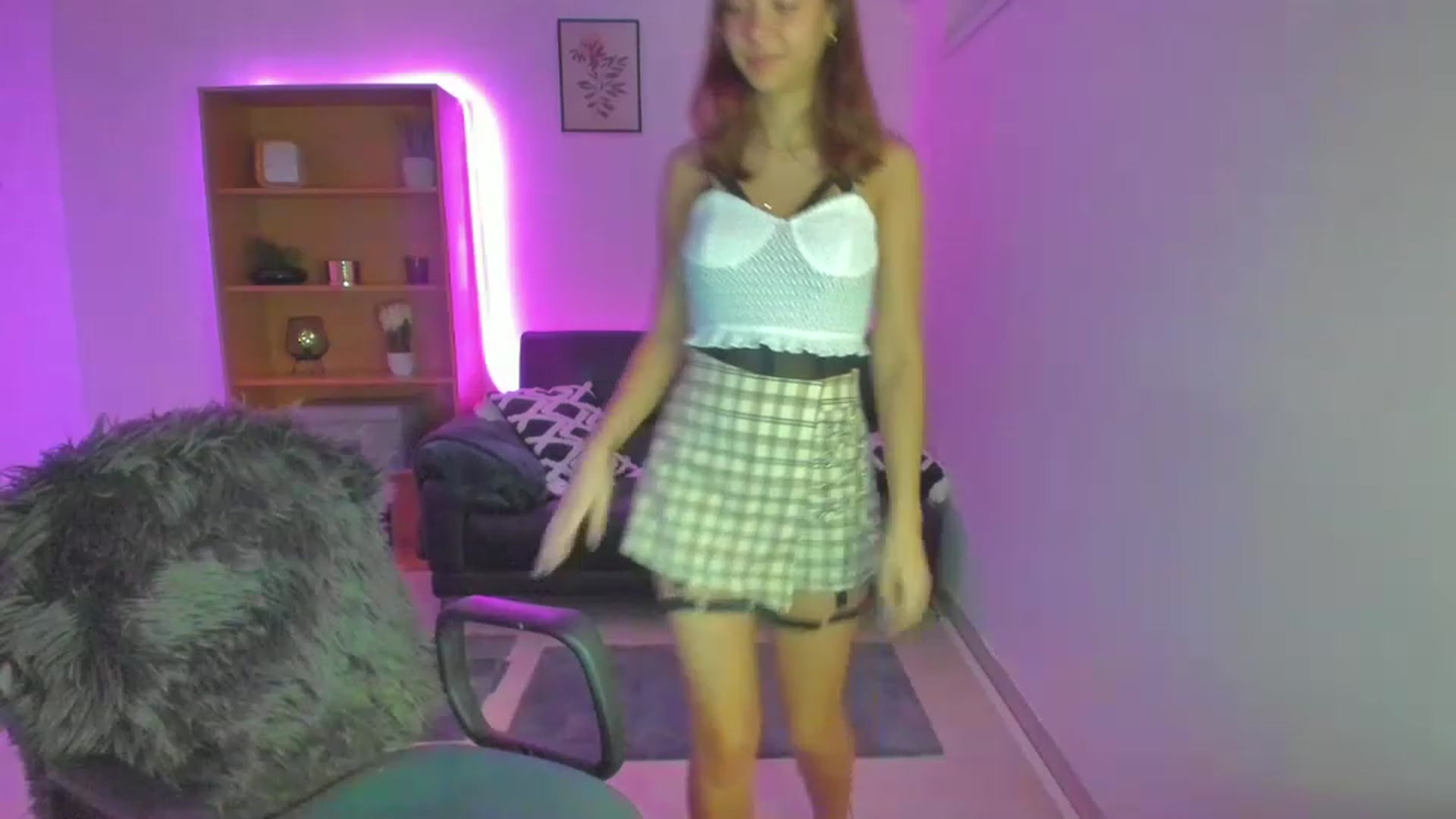 Gallery image thumbnail from Lara_lust18's myfreecams stream on, 03/02/2023, 19:56 image 2 of 20