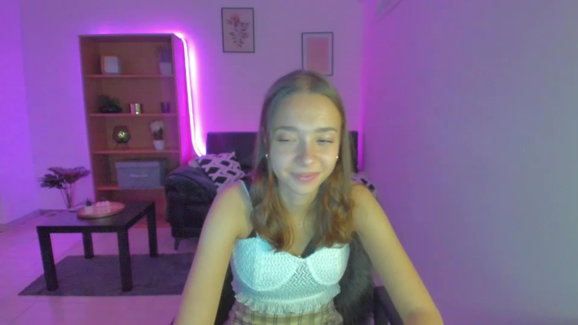 Gallery image thumbnail from Lara_lust18's myfreecams stream on, 03/02/2023, 19:56 image 9 of 20
