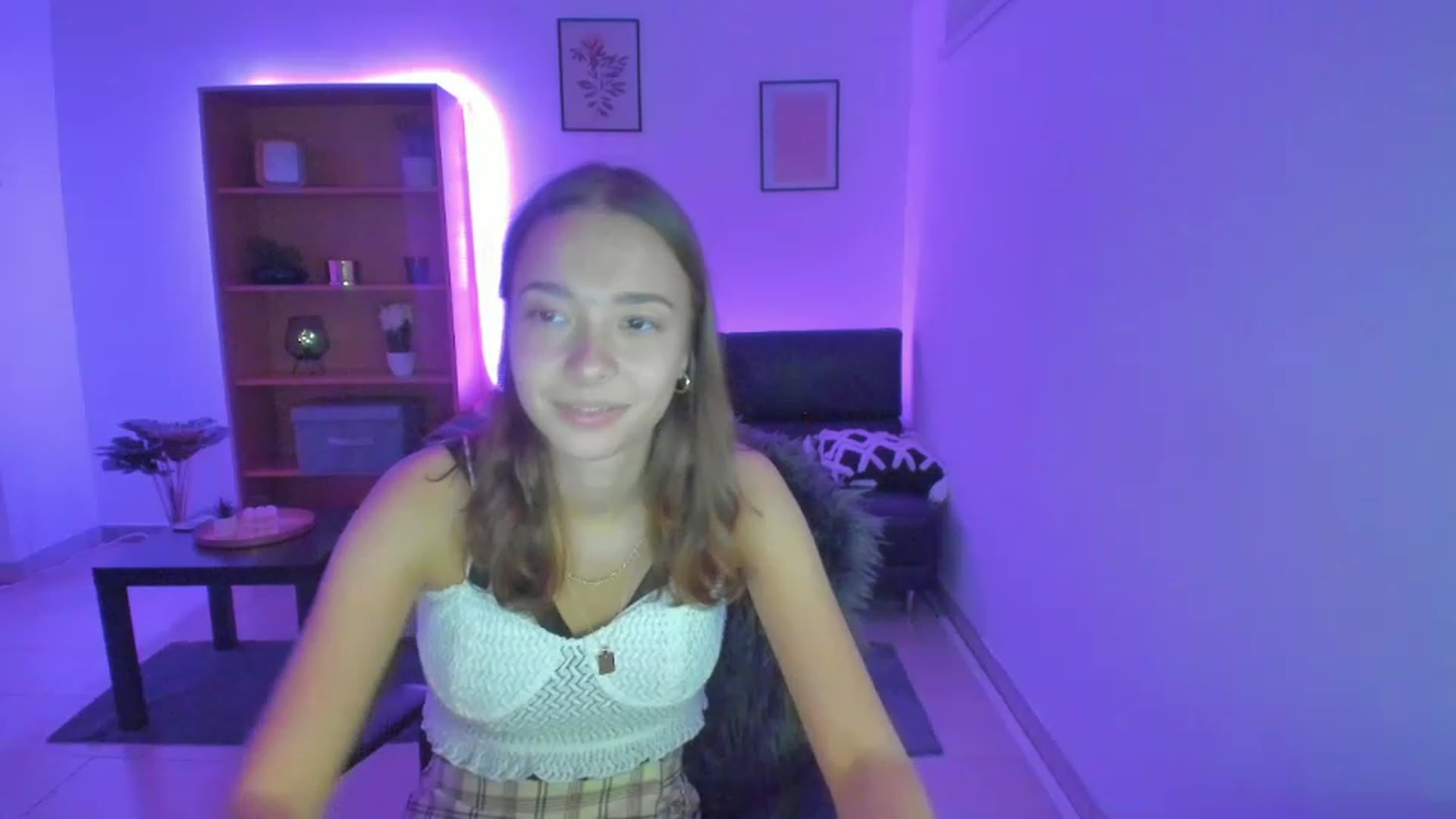 Gallery image thumbnail from Lara_lust18's myfreecams stream on, 03/02/2023, 20:57 image 14 of 20