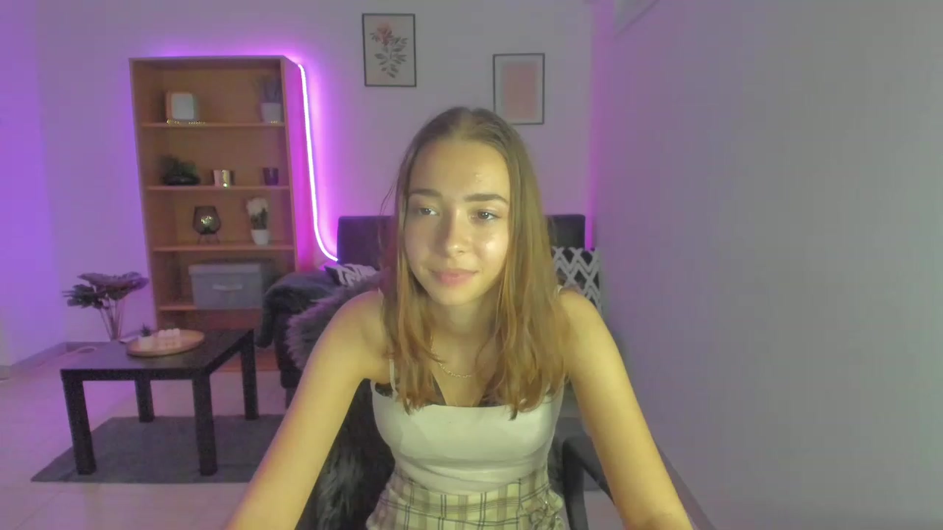 Gallery image thumbnail from Lara_lust18's myfreecams stream on, 03/04/2023, 15:35 image 9 of 20