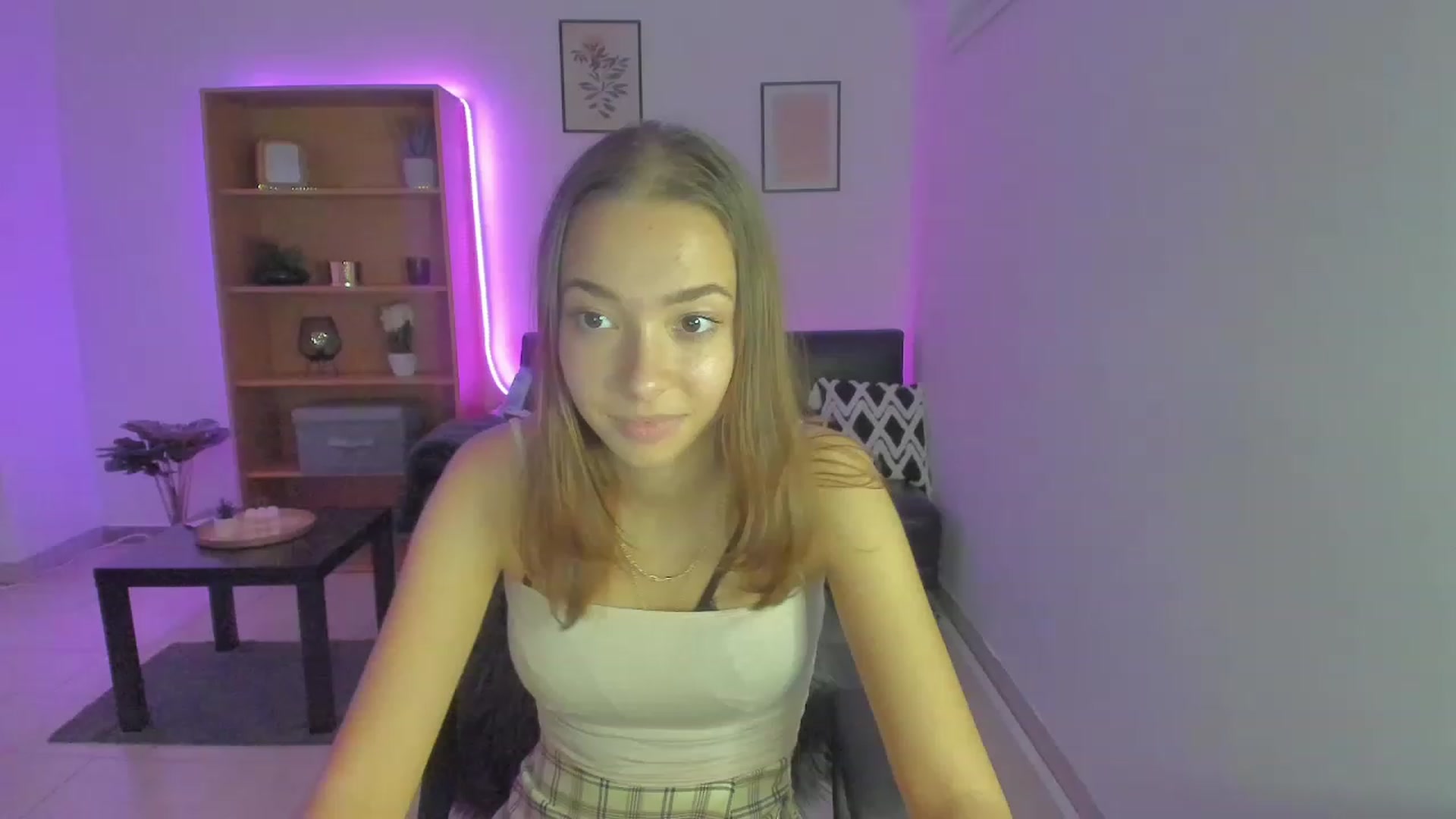 Gallery image thumbnail from Lara_lust18's myfreecams stream on, 03/04/2023, 16:26 image 3 of 20
