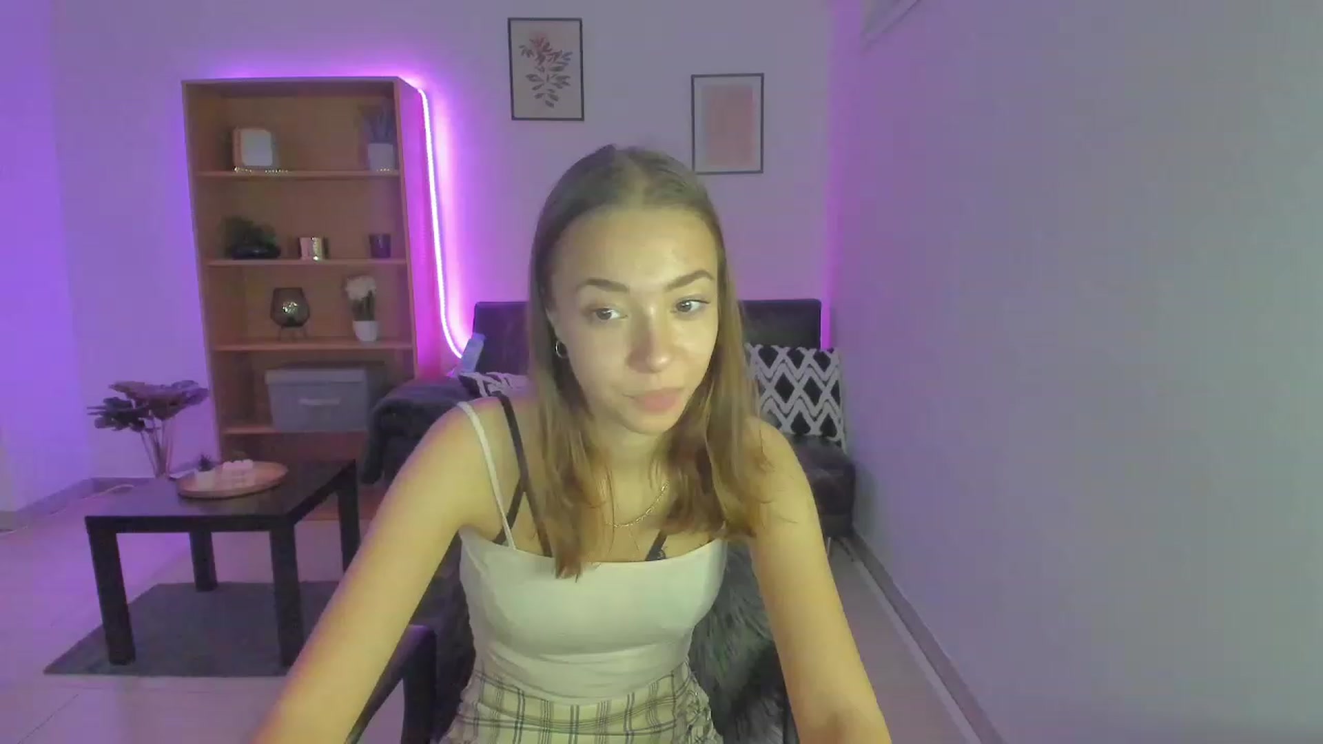 Gallery image thumbnail from Lara_lust18's myfreecams stream on, 03/04/2023, 16:26 image 19 of 20