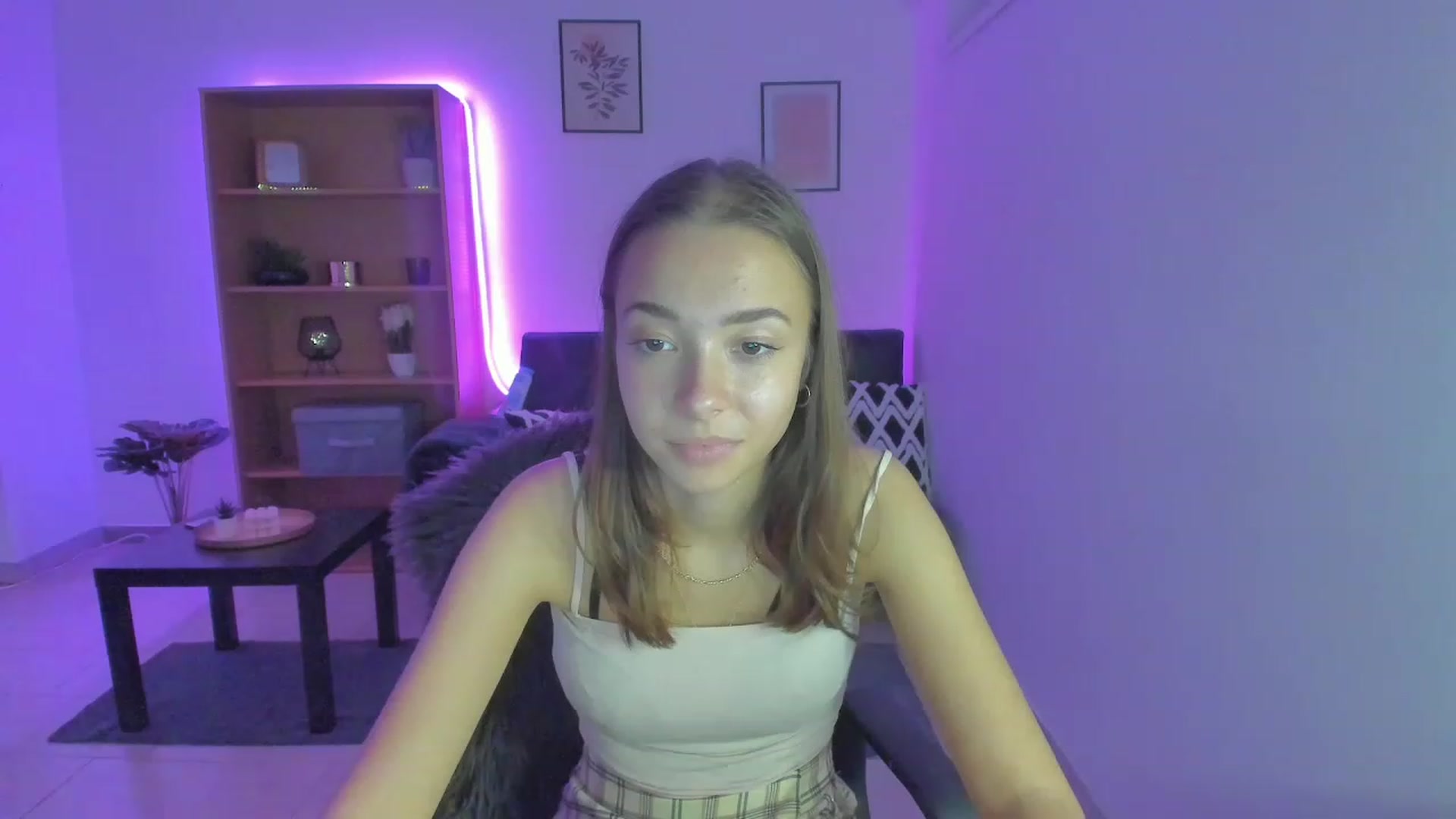Gallery image thumbnail from Lara_lust18's myfreecams stream on, 03/04/2023, 17:50 image 11 of 20