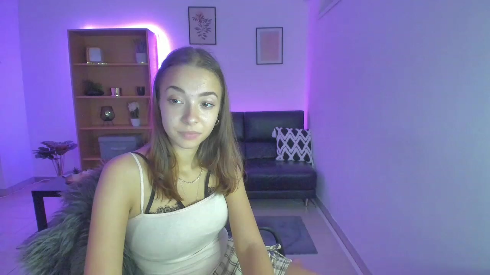 Gallery image thumbnail from Lara_lust18's myfreecams stream on, 03/04/2023, 18:54 image 20 of 20