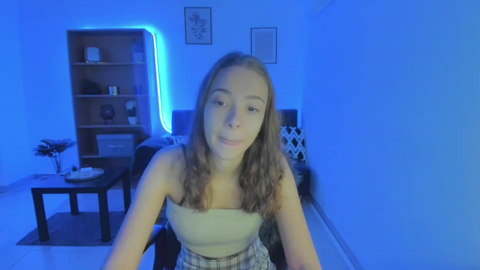 Gallery image thumbnail from Lara_lust18's myfreecams stream on, 03/05/2023, 15:06 image 2 of 20