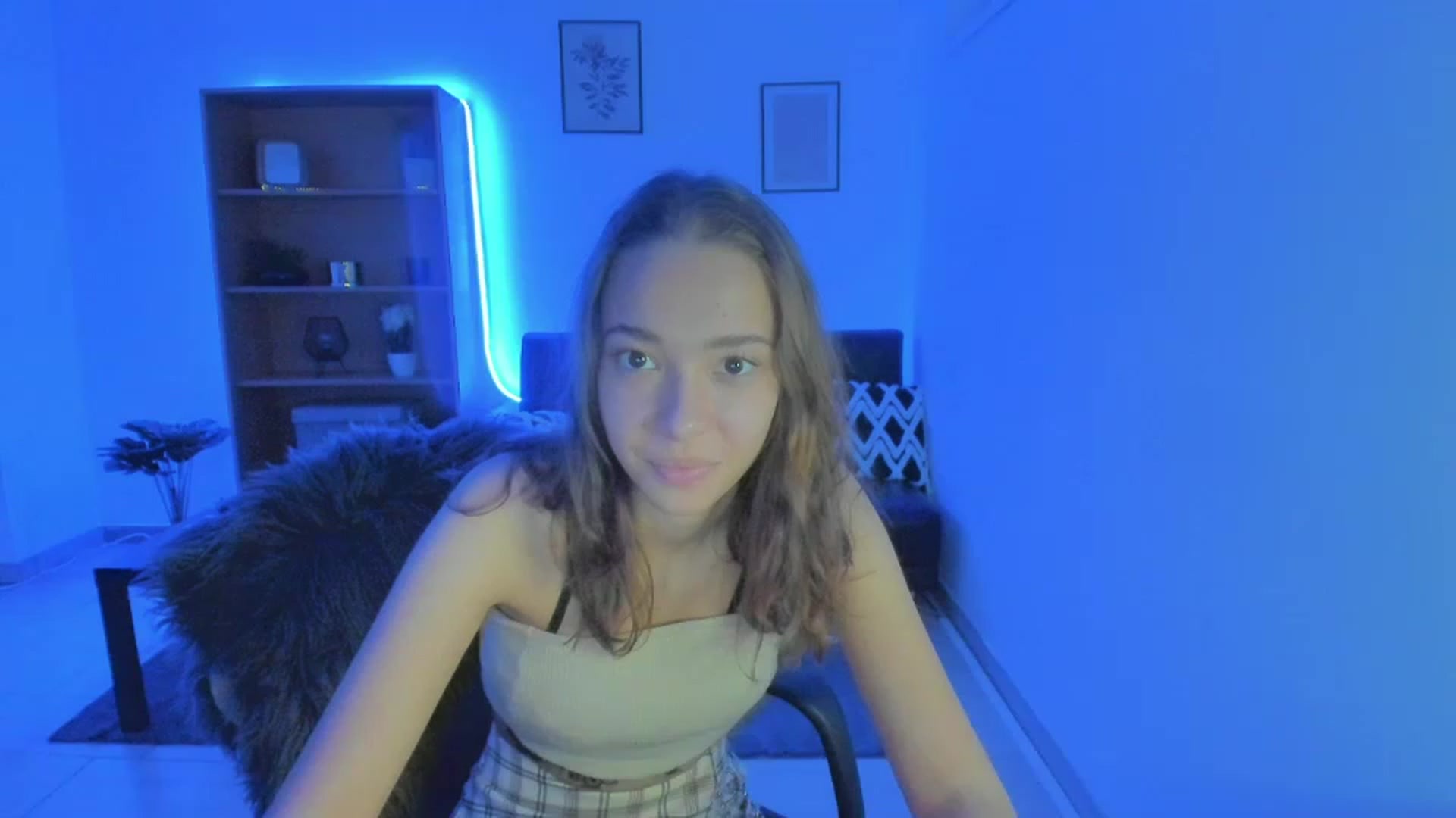 Gallery image thumbnail from Lara_lust18's myfreecams stream on, 03/05/2023, 15:36 image 11 of 20