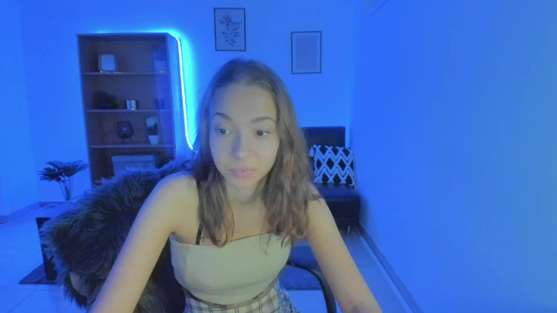 Gallery image thumbnail from Lara_lust18's myfreecams stream on, 03/05/2023, 15:36 image 5 of 20
