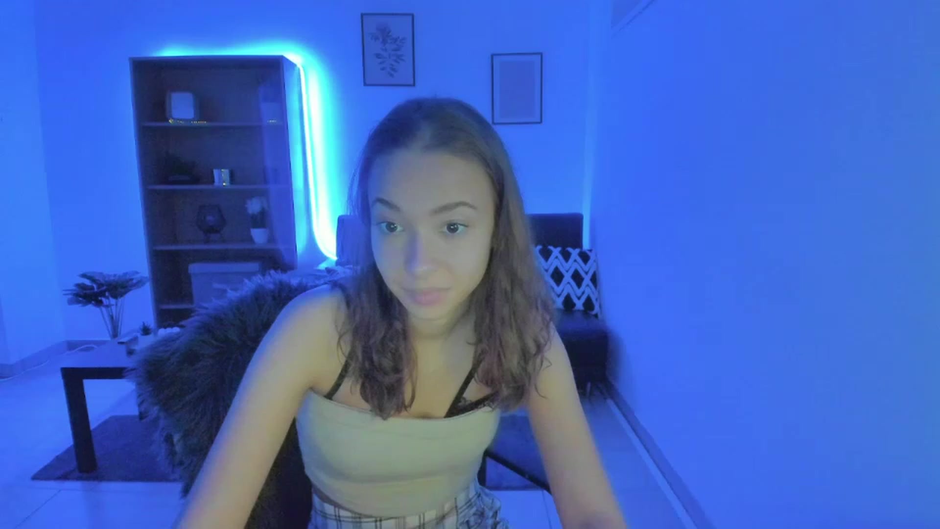 Gallery image thumbnail from Lara_lust18's myfreecams stream on, 03/05/2023, 16:27 image 6 of 20