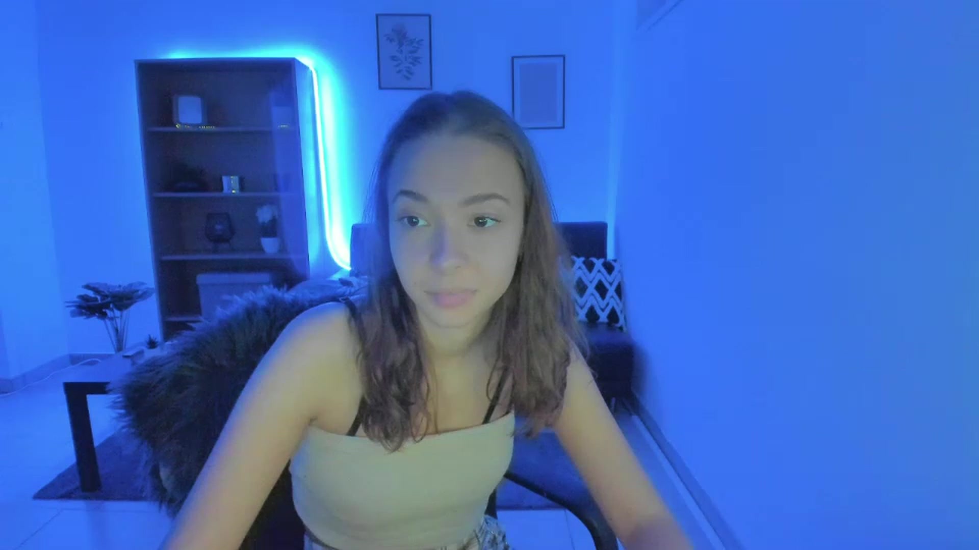 Gallery image thumbnail from Lara_lust18's myfreecams stream on, 03/05/2023, 19:08 image 3 of 20