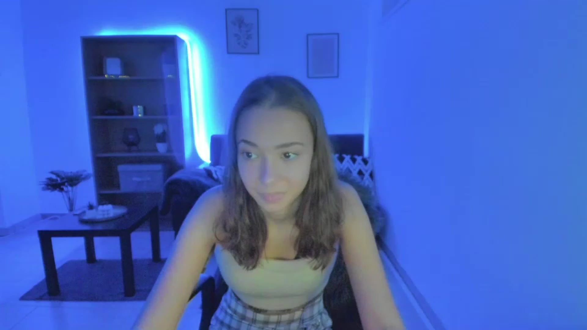Gallery image thumbnail from Lara_lust18's myfreecams stream on, 03/05/2023, 19:08 image 16 of 20