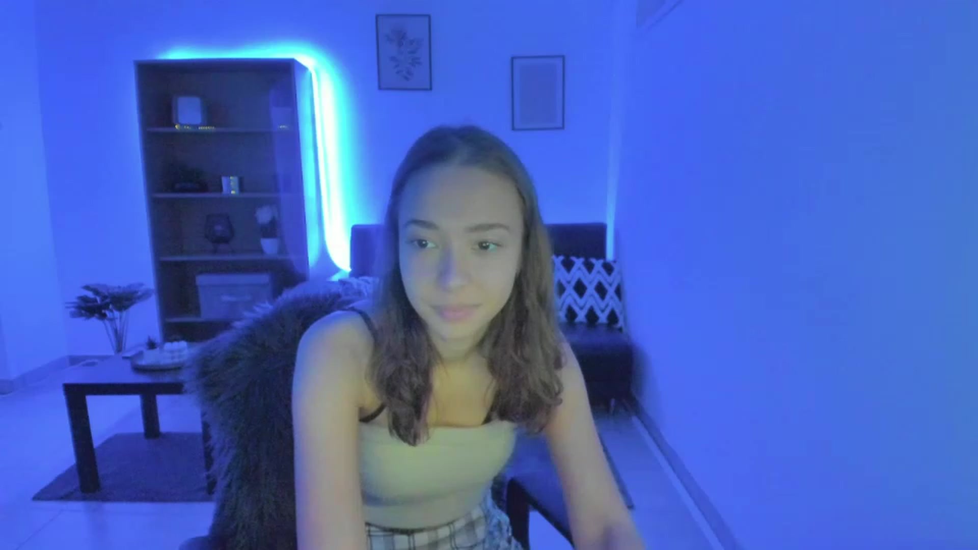 Gallery image thumbnail from Lara_lust18's myfreecams stream on, 03/05/2023, 19:08 image 8 of 20