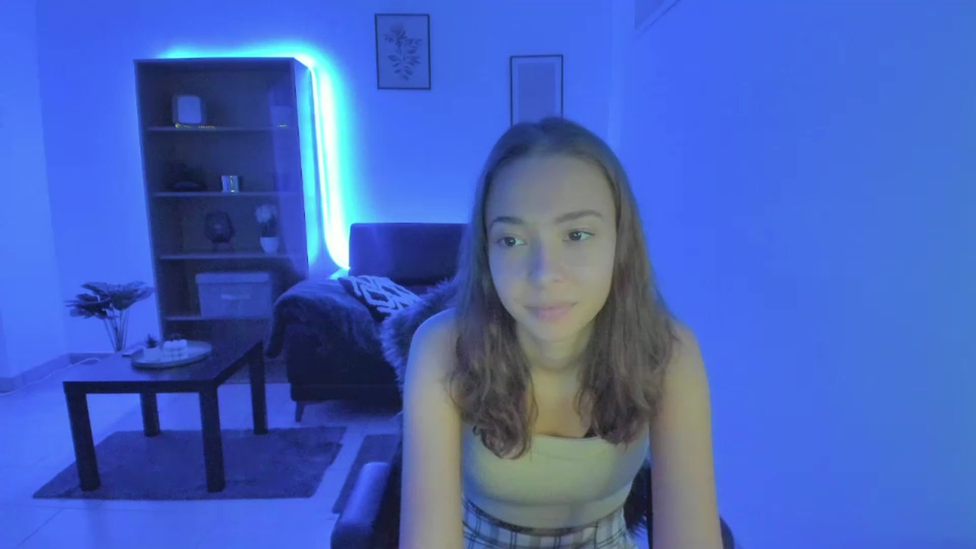 Gallery image thumbnail from Lara_lust18's myfreecams stream on, 03/05/2023, 19:08 image 17 of 20