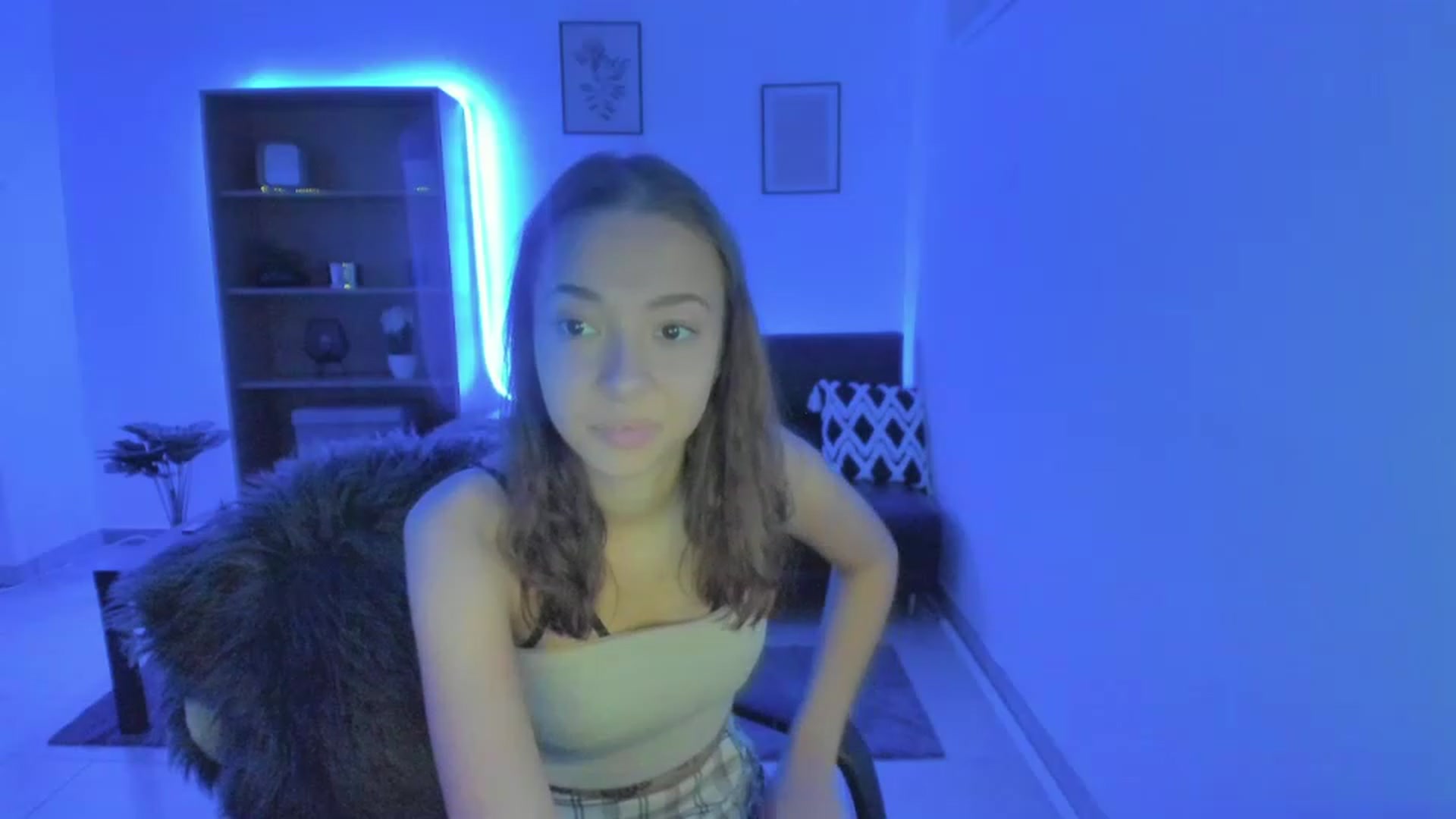 Gallery image thumbnail from Lara_lust18's myfreecams stream on, 03/05/2023, 19:08 image 10 of 20