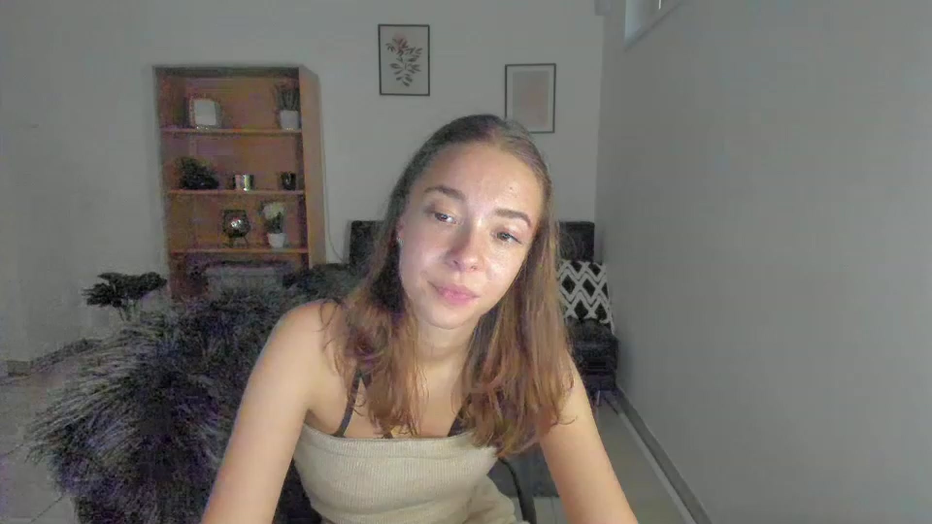 Gallery image thumbnail from Lara_lust18's myfreecams stream on, 03/07/2023, 15:59 image 1 of 20