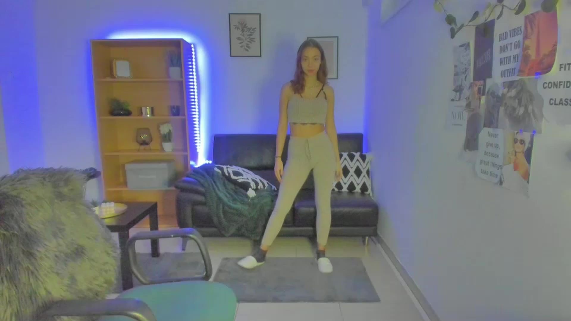 Gallery image thumbnail from Lara_lust18's myfreecams stream on, 03/12/2023, 16:00 image 4 of 20