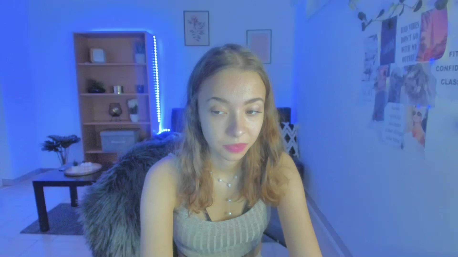 Gallery image thumbnail from Lara_lust18's myfreecams stream on, 03/12/2023, 16:00 image 6 of 20