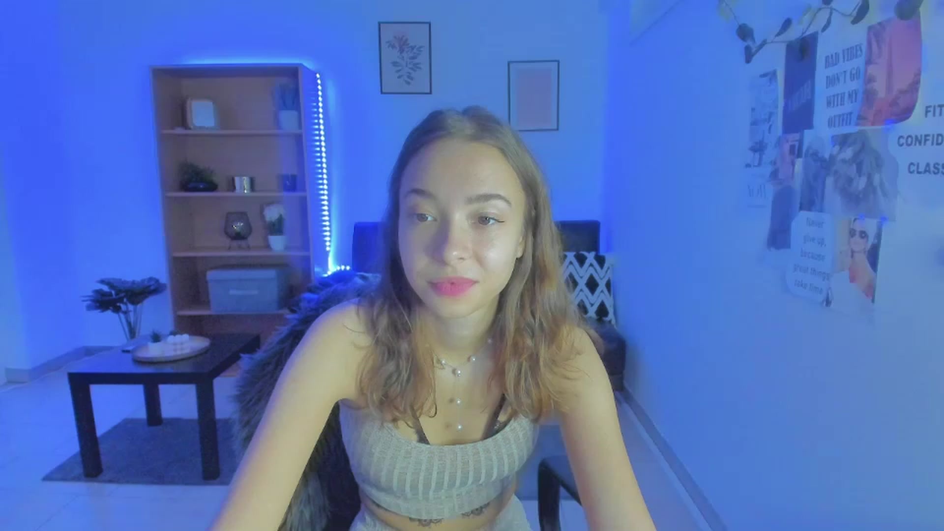 Gallery image thumbnail from Lara_lust18's myfreecams stream on, 03/12/2023, 16:00 image 19 of 20