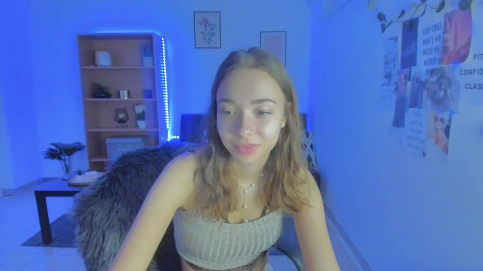 Gallery image thumbnail from Lara_lust18's myfreecams stream on, 03/12/2023, 17:12 image 20 of 20