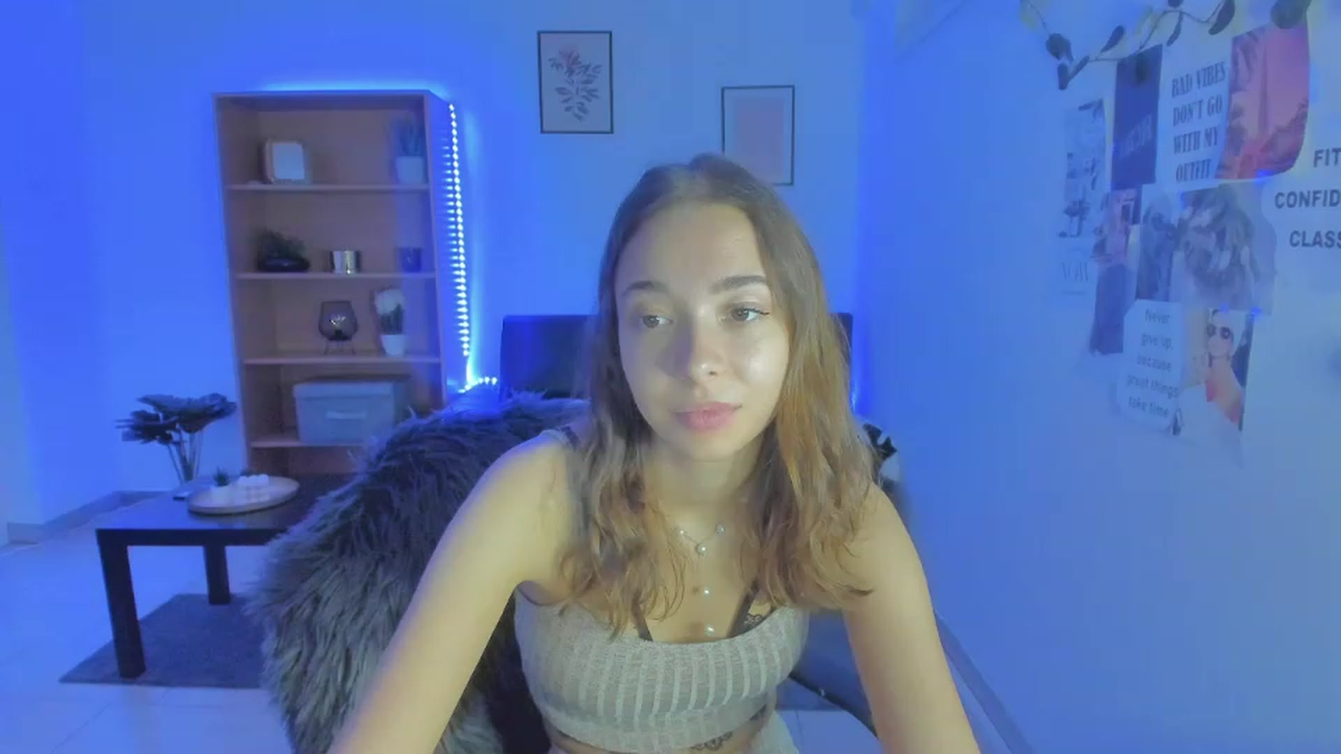 Gallery image thumbnail from Lara_lust18's myfreecams stream on, 03/12/2023, 18:20 image 11 of 20