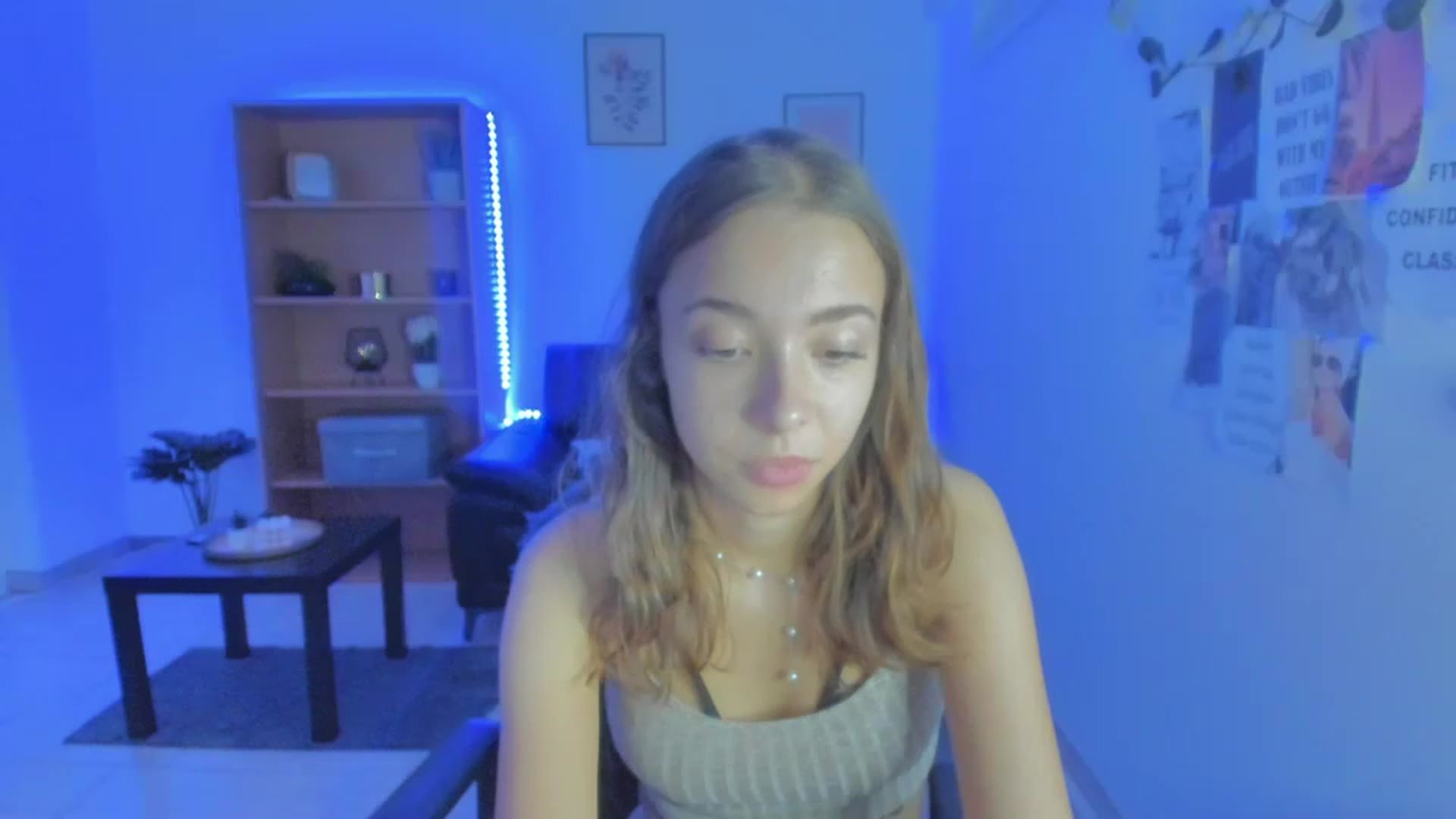 Gallery image thumbnail from Lara_lust18's myfreecams stream on, 03/12/2023, 18:20 image 16 of 20