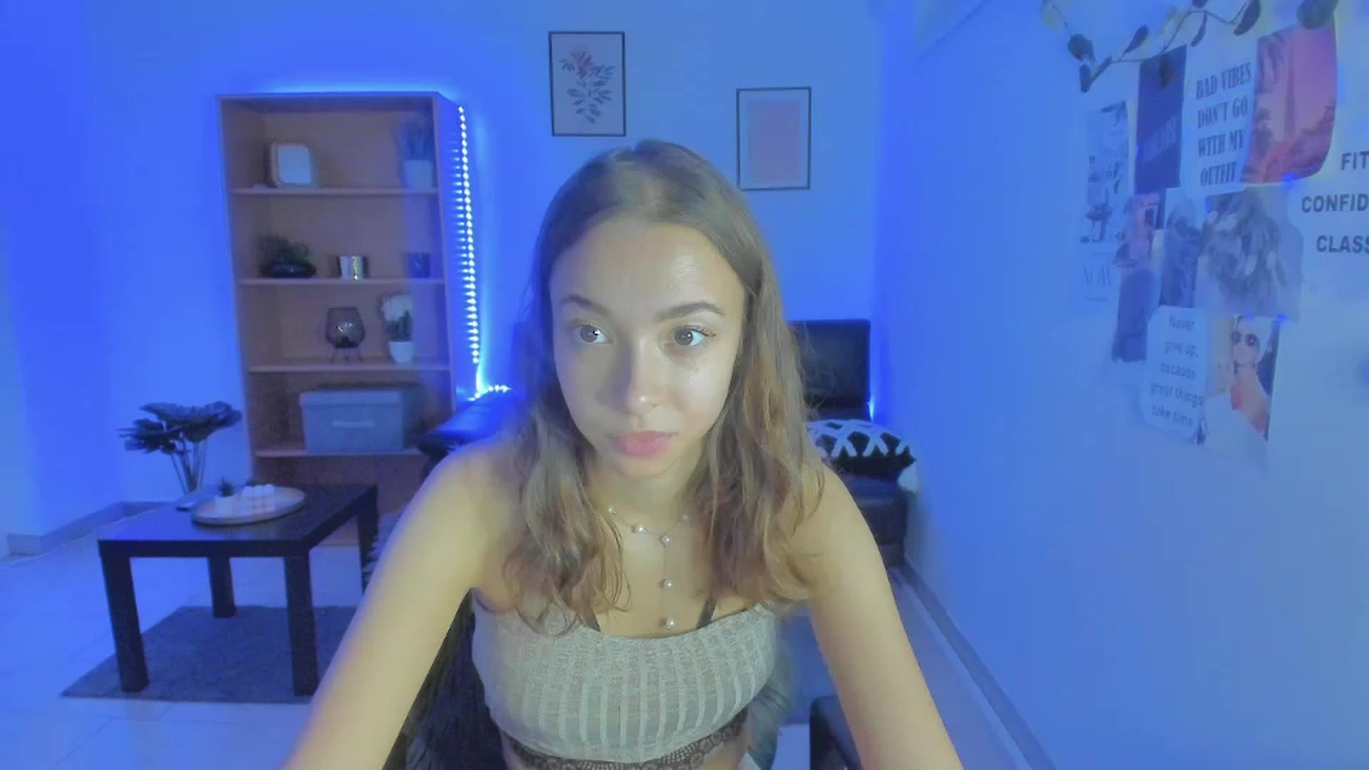 Gallery image thumbnail from Lara_lust18's myfreecams stream on, 03/12/2023, 18:20 image 20 of 20