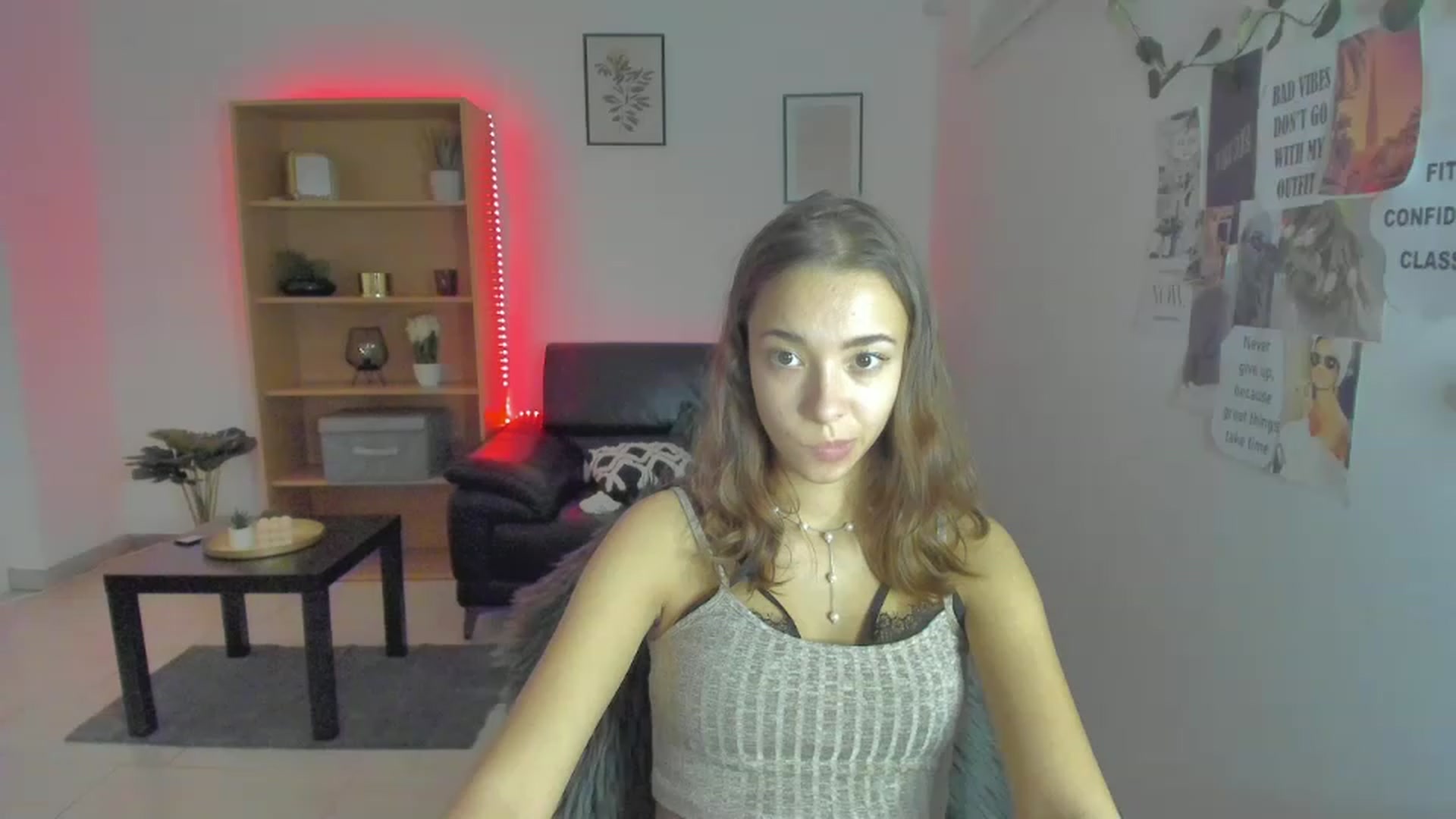 Gallery image thumbnail from Lara_lust18's myfreecams stream on, 03/12/2023, 21:12 image 16 of 20